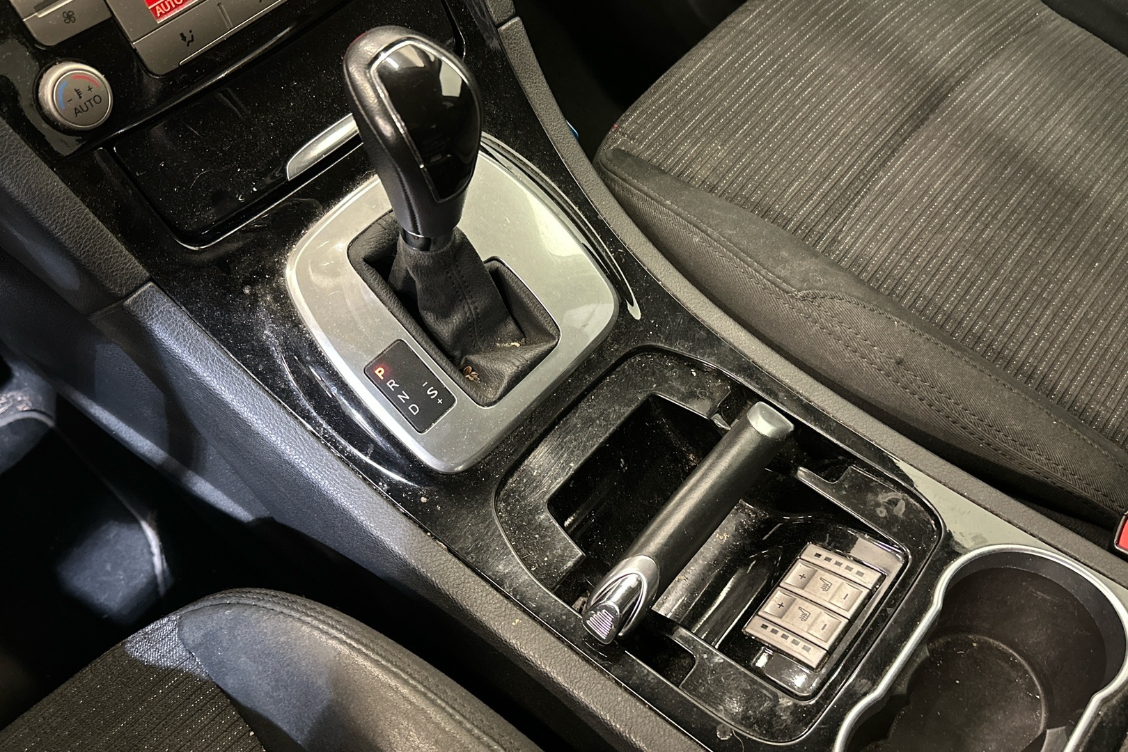 FORD Galaxy 2011