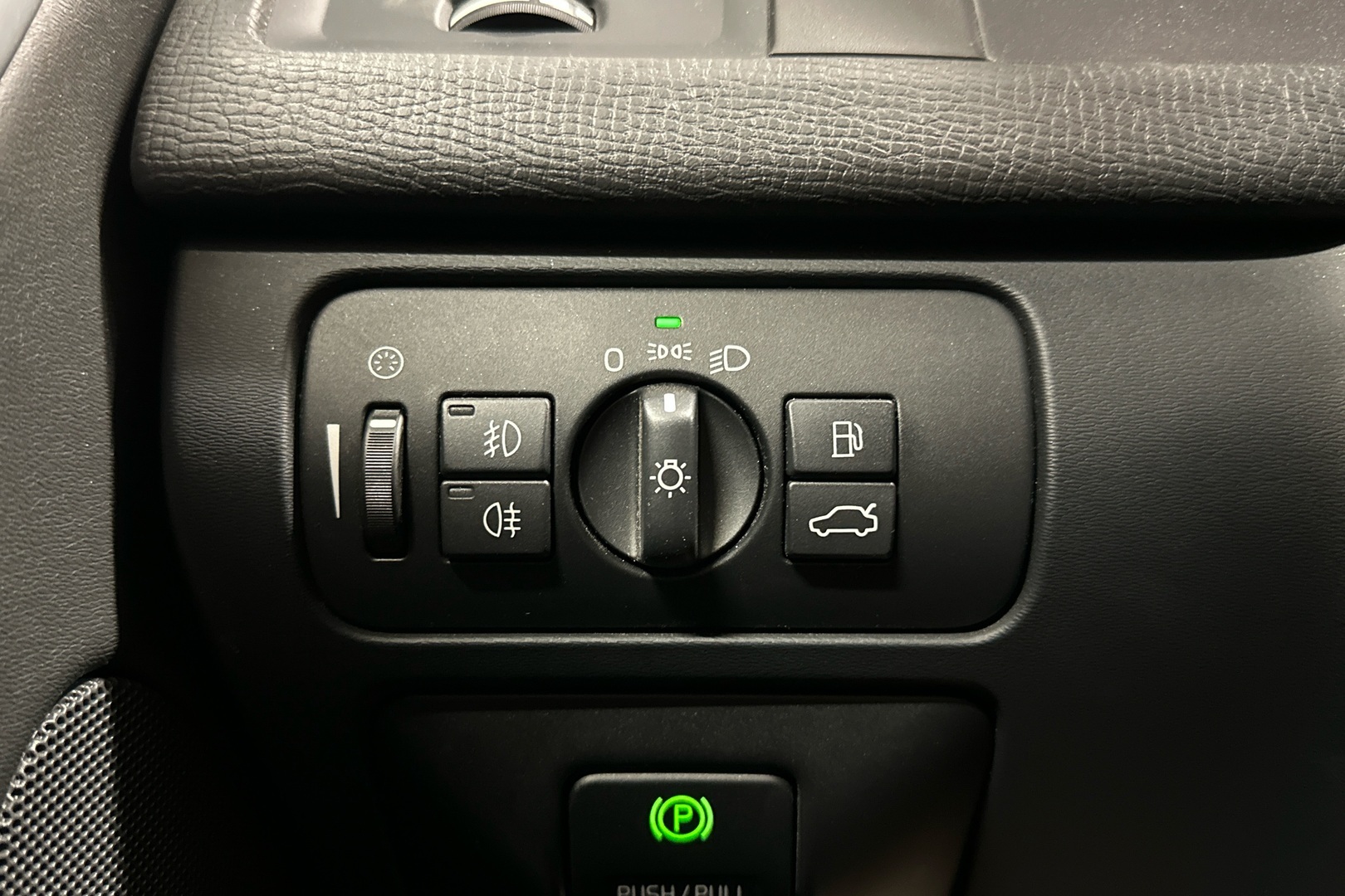 VOLVO XC60 2010