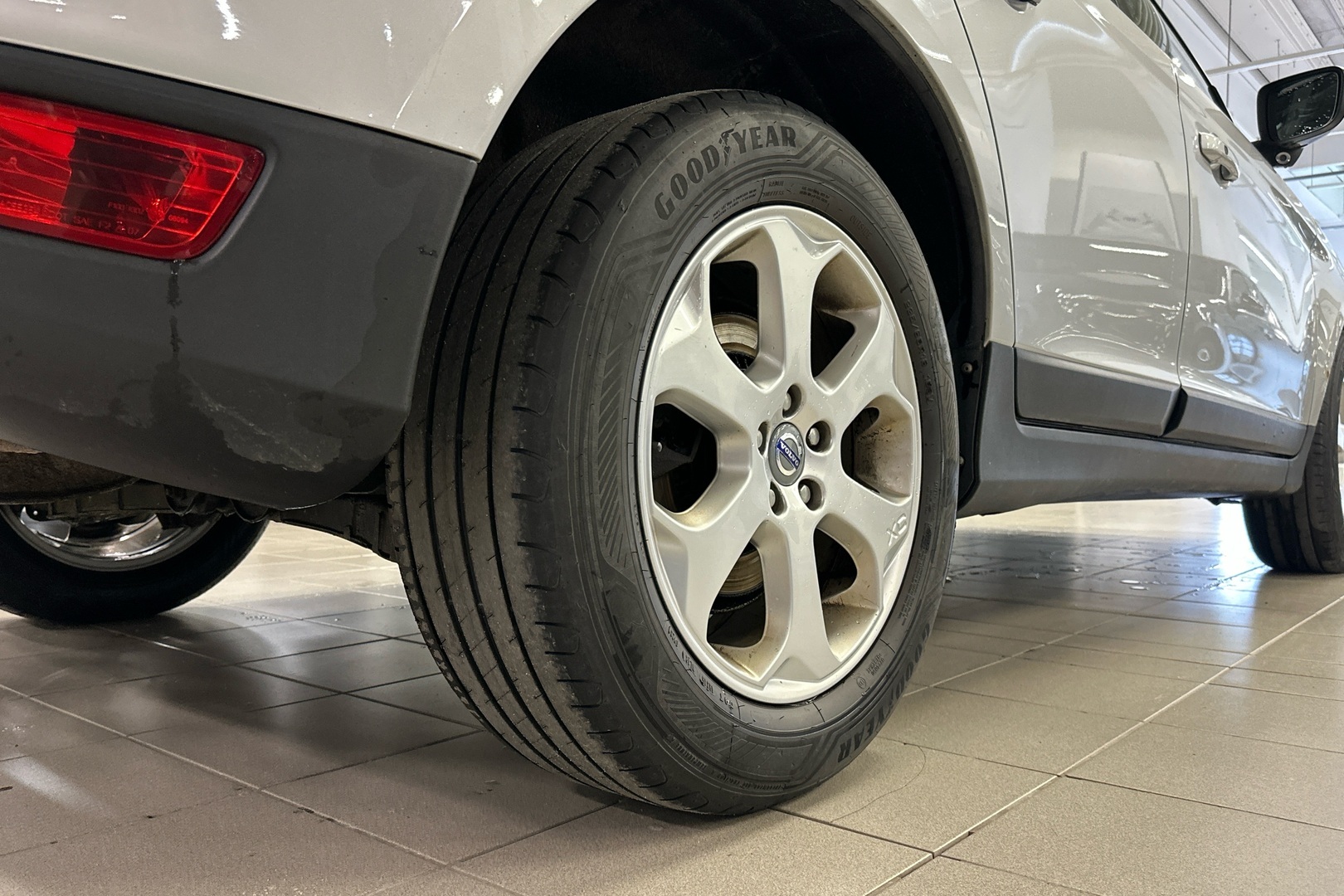 VOLVO XC60 2010