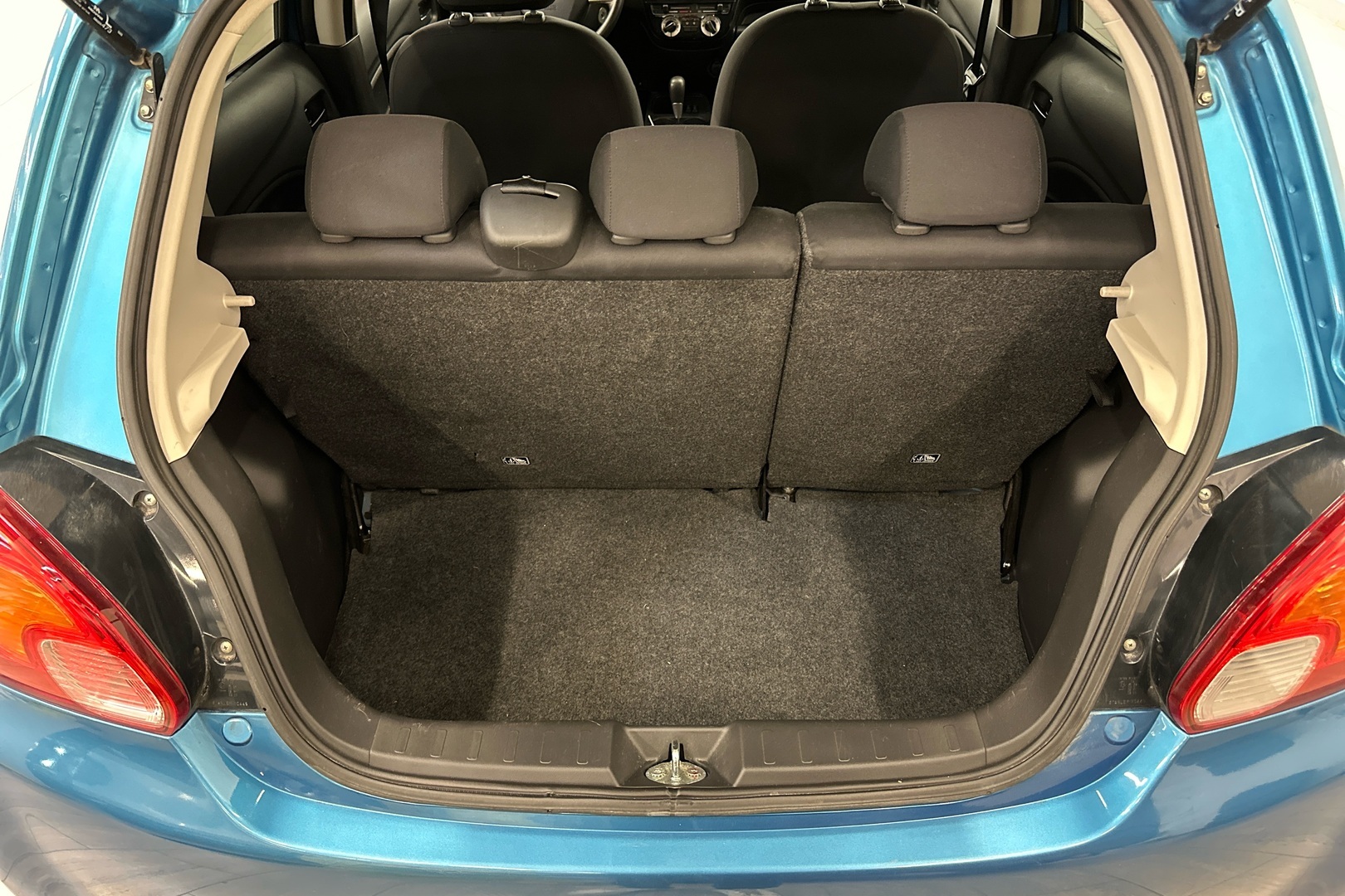 MITSUBISHI Space Star 2016