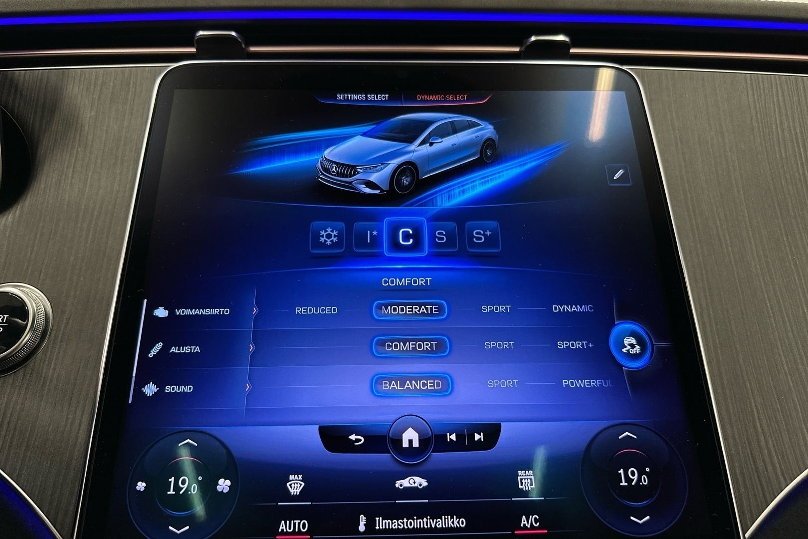 MERCEDES-BENZ EQE 2023