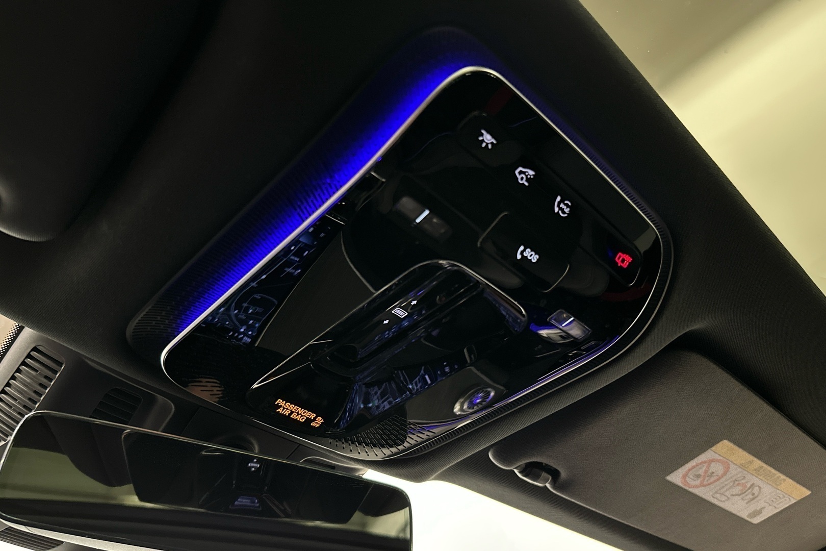 MERCEDES-BENZ EQE 2023