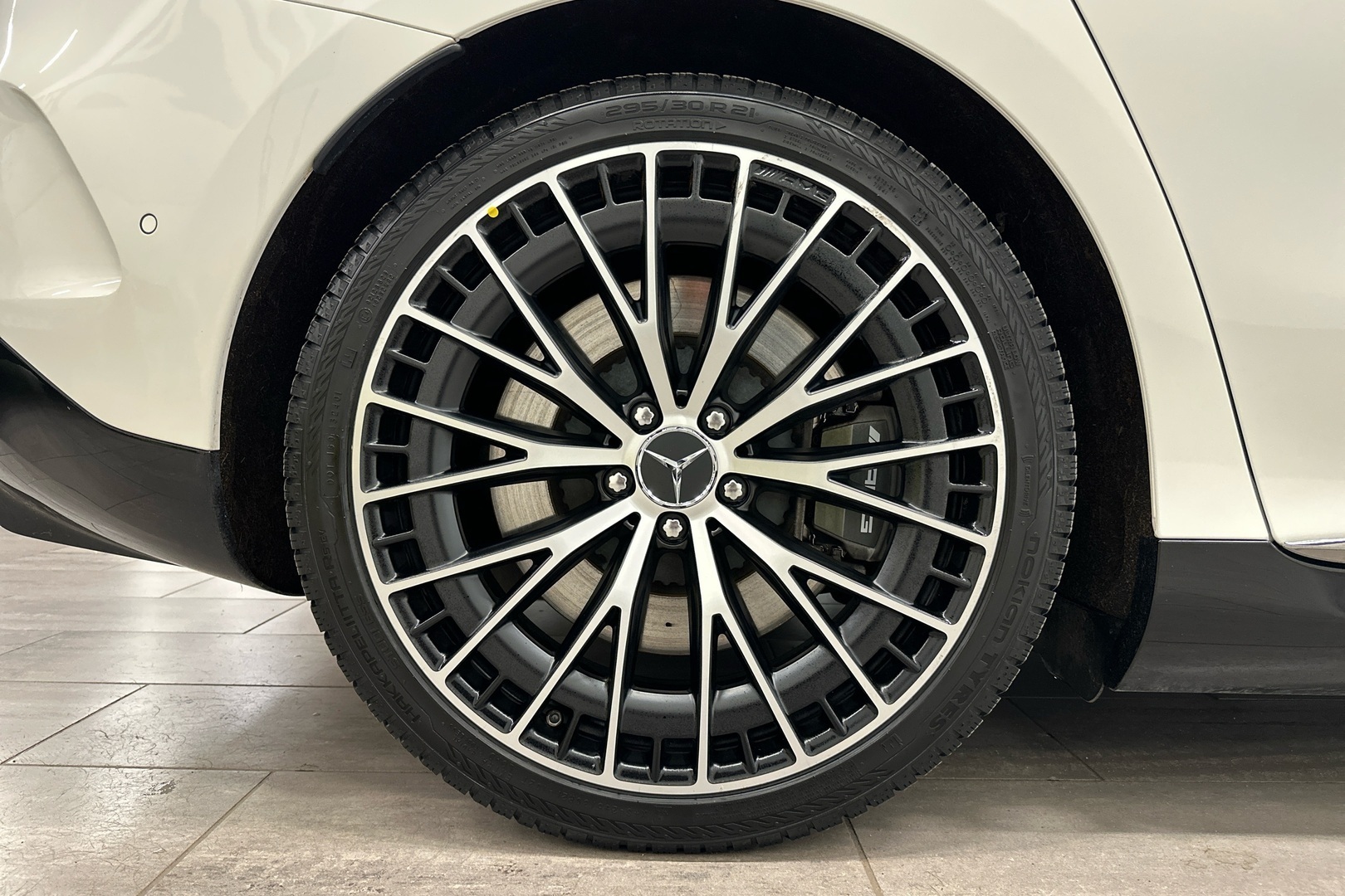 MERCEDES-BENZ EQE 2023