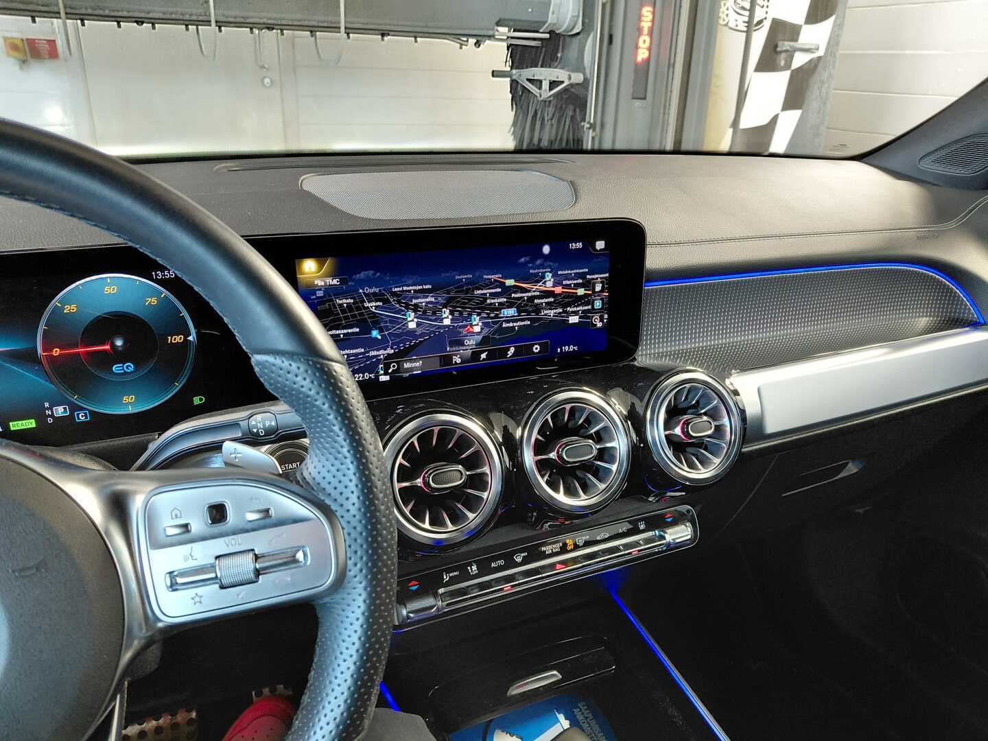 MERCEDES-BENZ EQB 2022