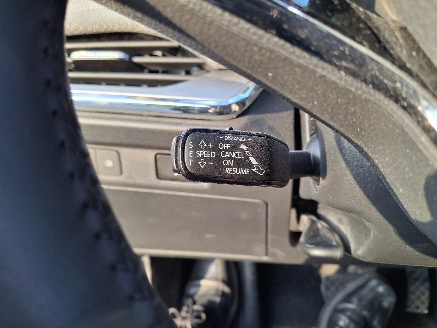 SKODA Enyaq 2023