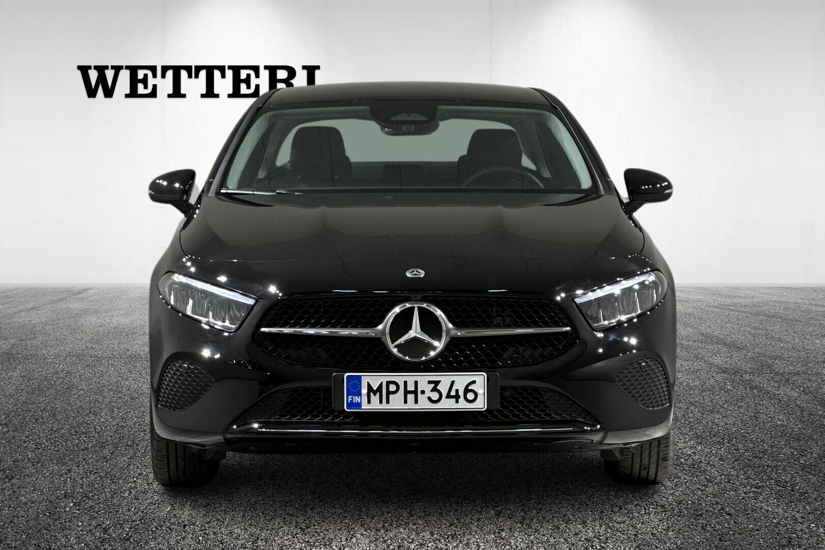 MERCEDES-BENZ A 2023