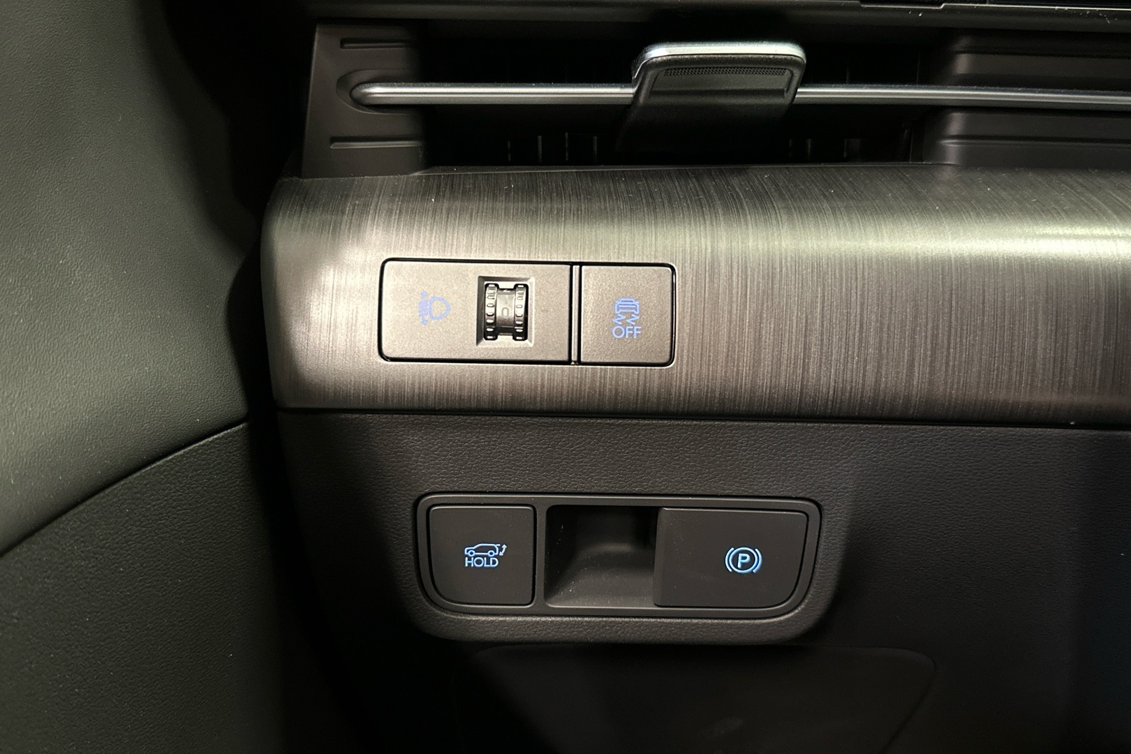 HYUNDAI KONA Electric 2025