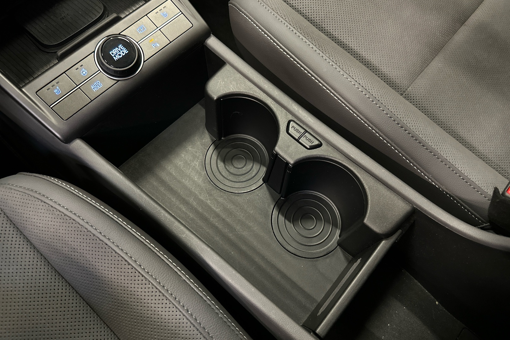 HYUNDAI KONA Electric 2025