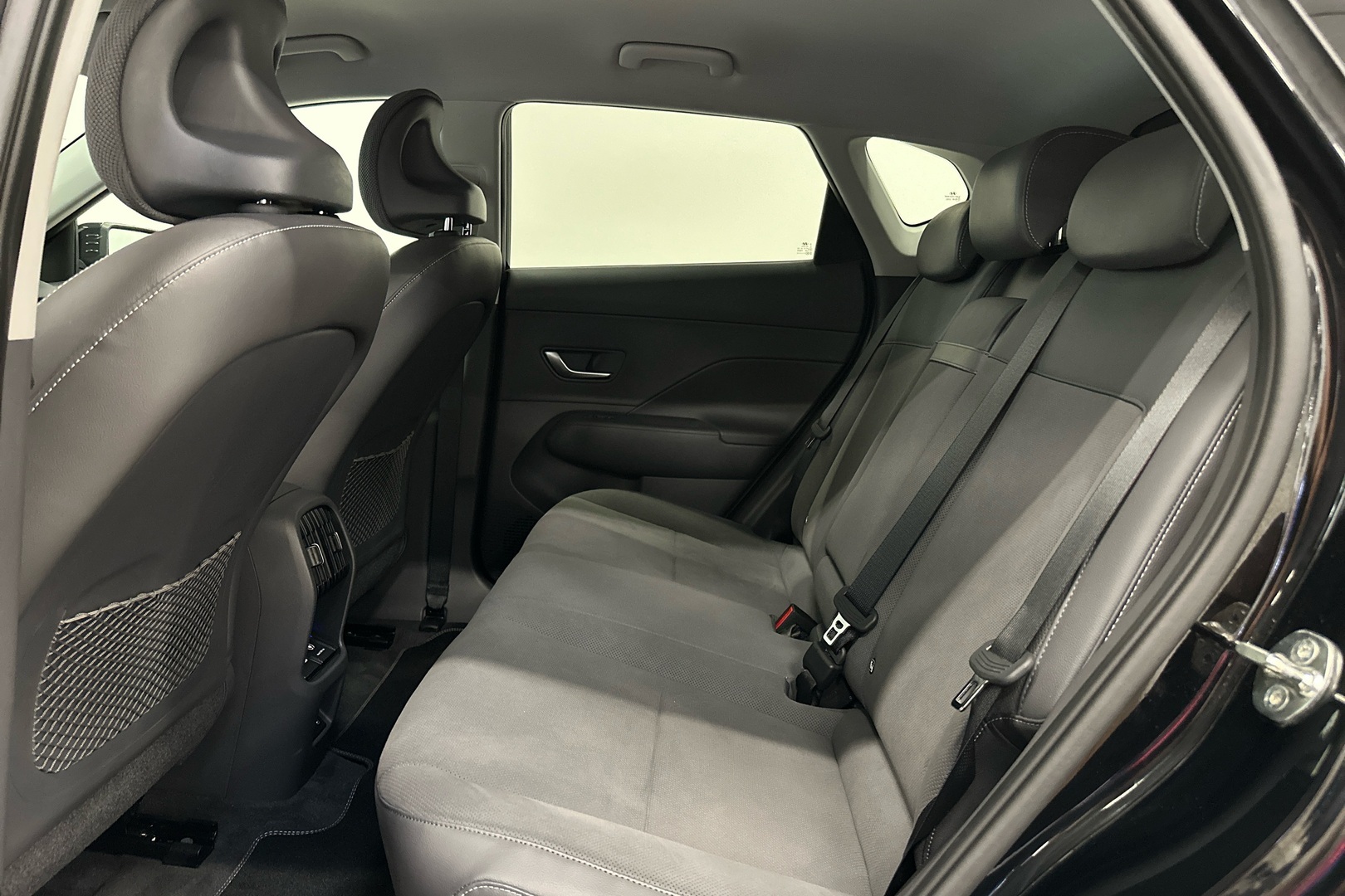 HYUNDAI KONA Electric 2025