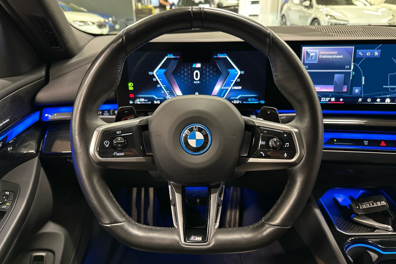BMW 550 2024