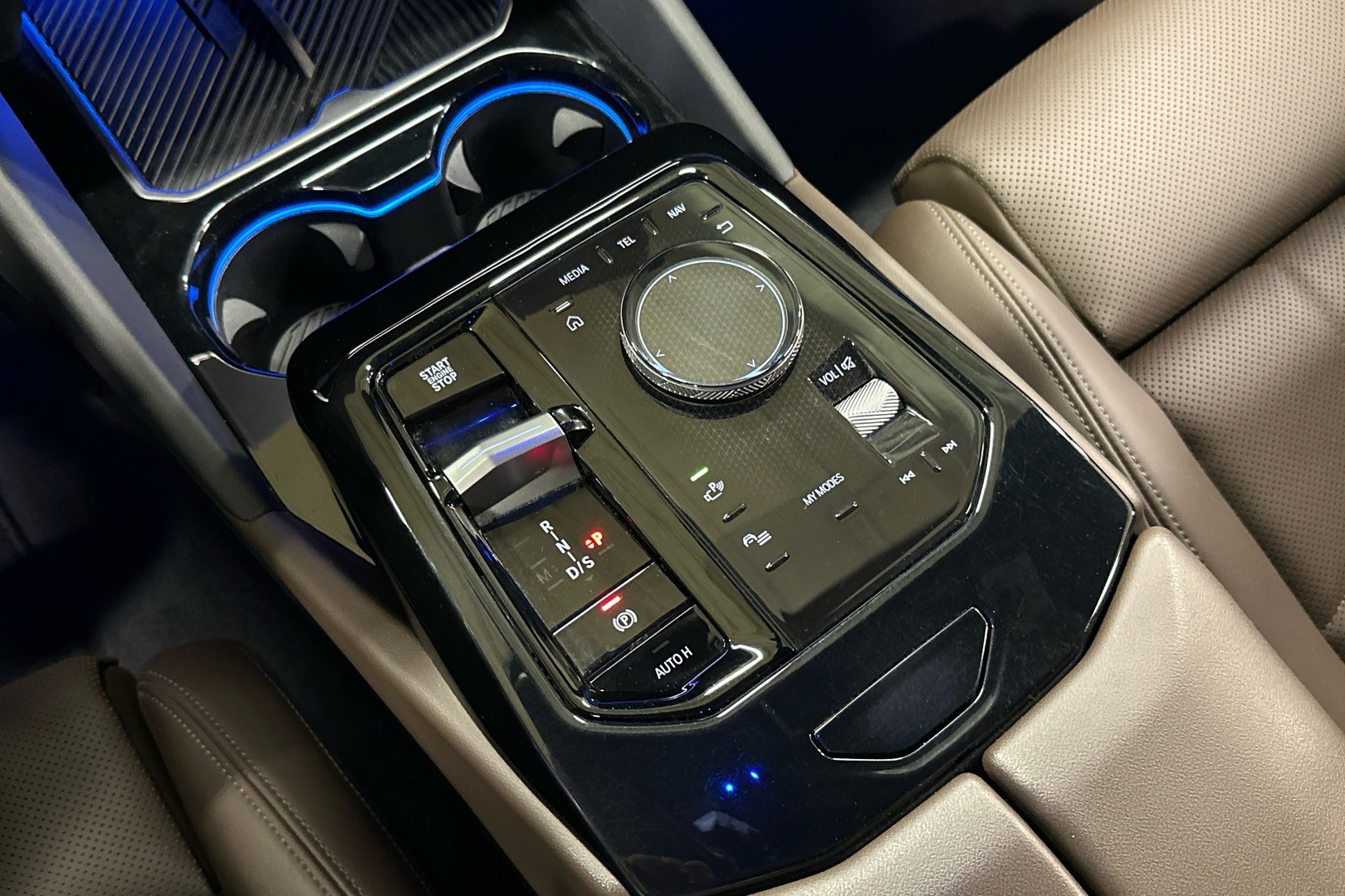 BMW 550 2024