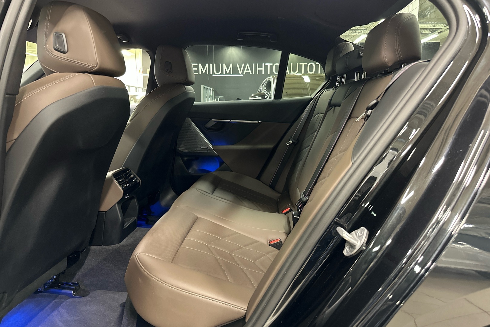 BMW 550 2024