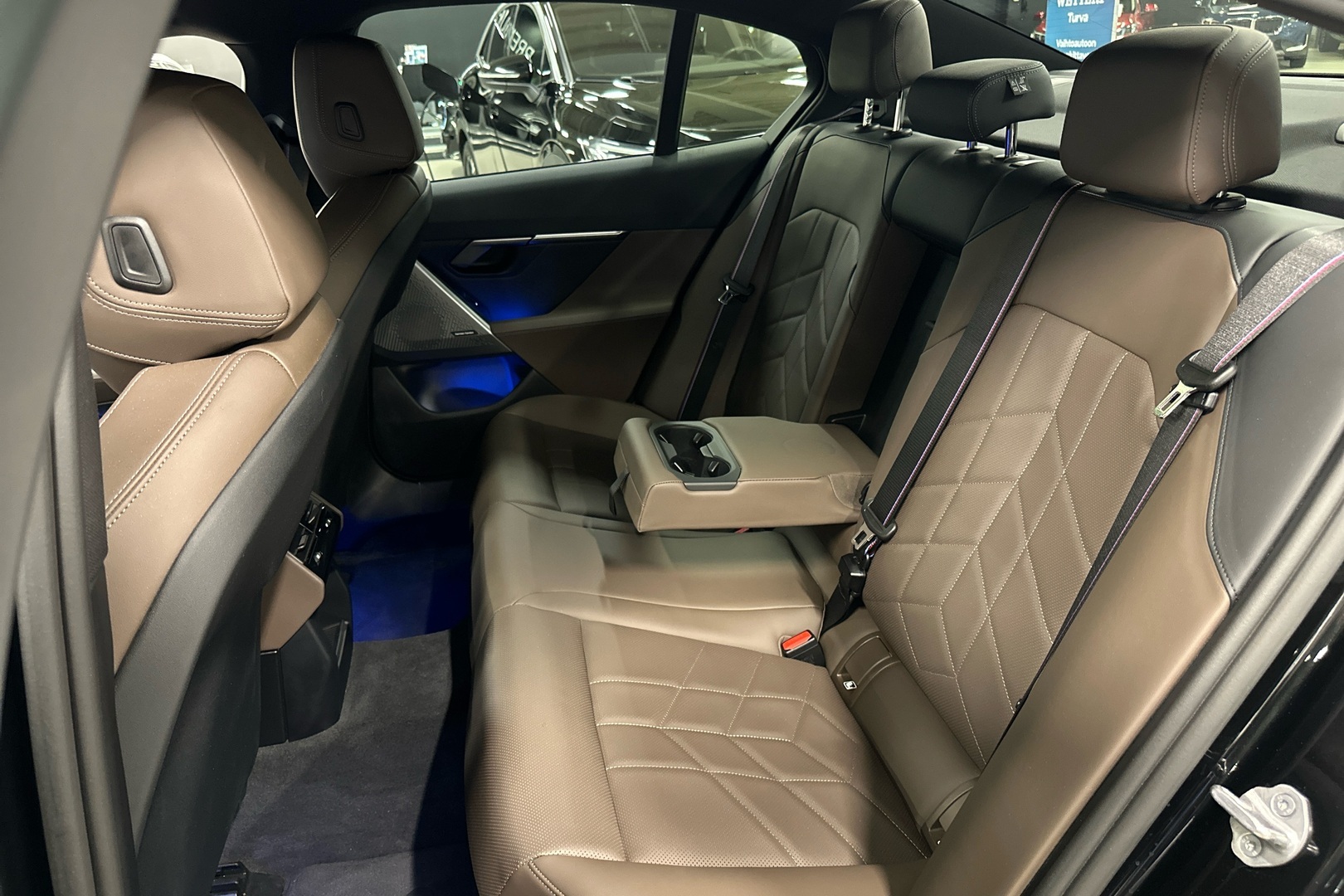 BMW 550 2024