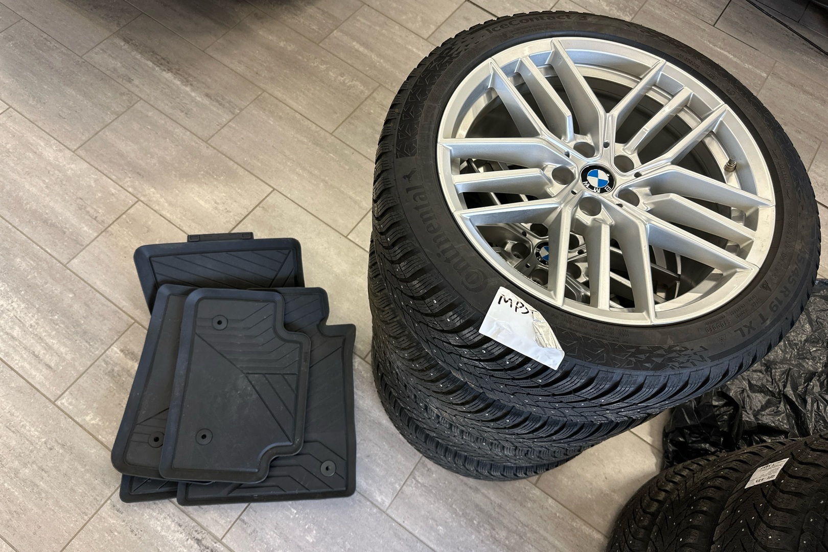 BMW 550 2024