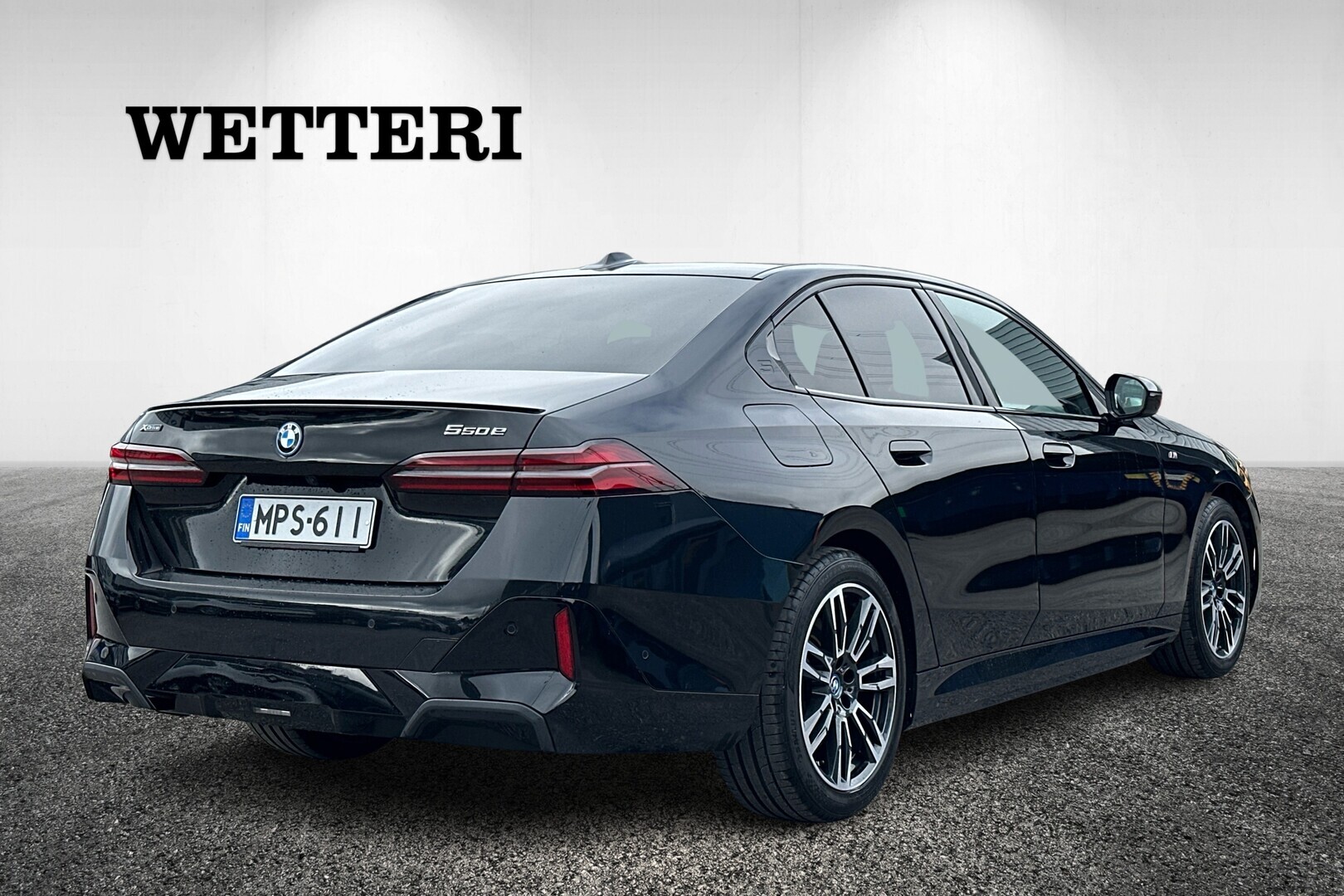 BMW 550 2024