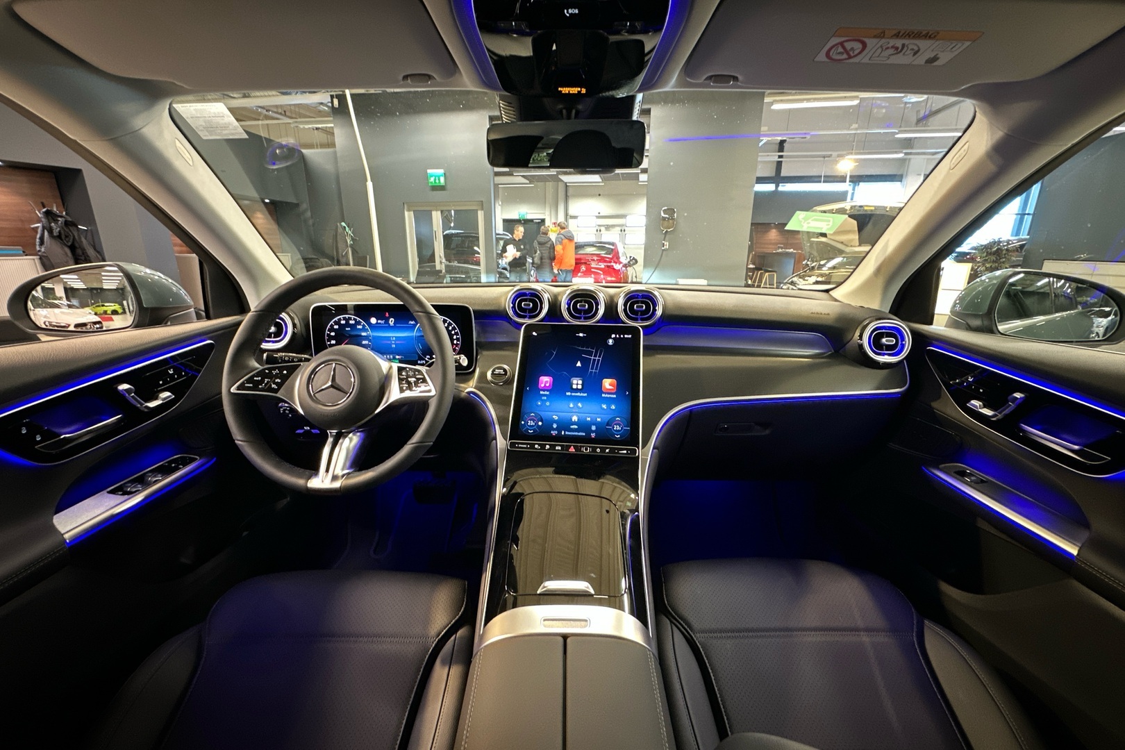 MERCEDES-BENZ GLC 2025