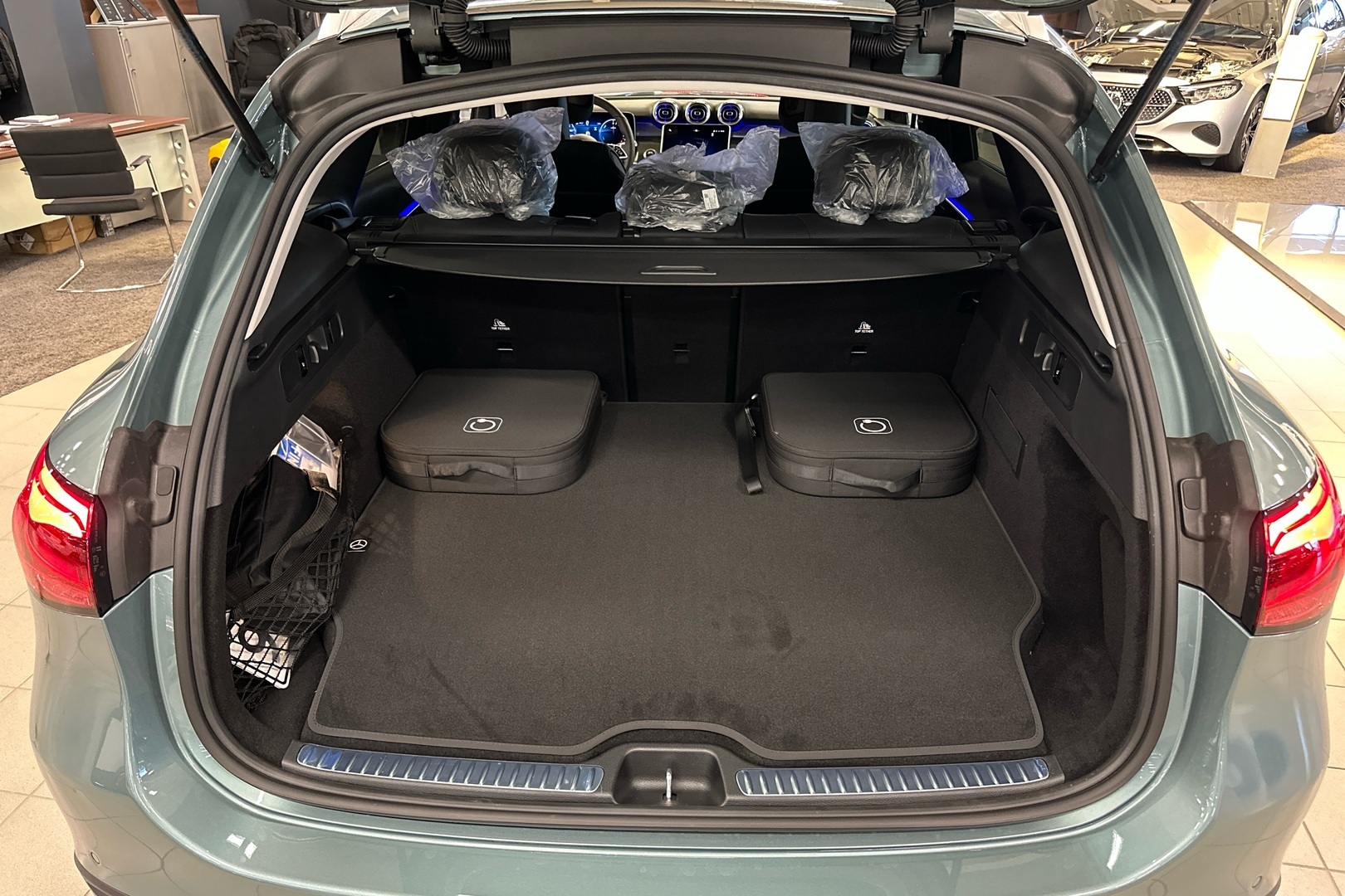 MERCEDES-BENZ GLC 2025