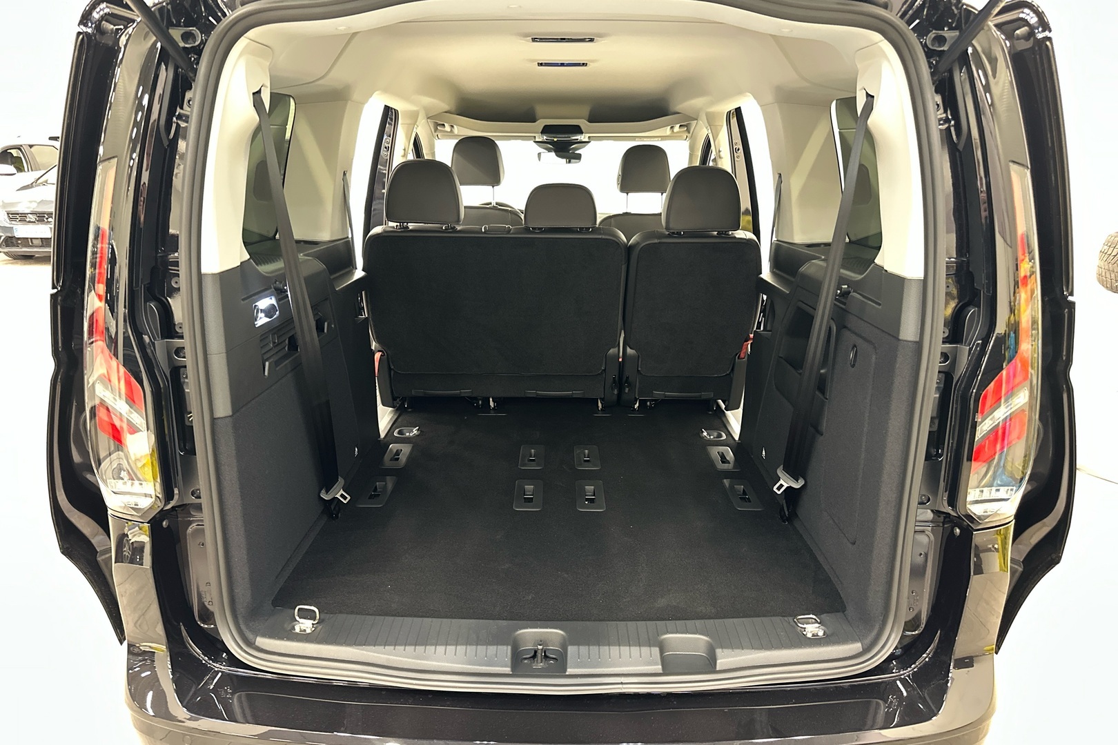 FORD GRAND TOURNEO CONNEC 2026