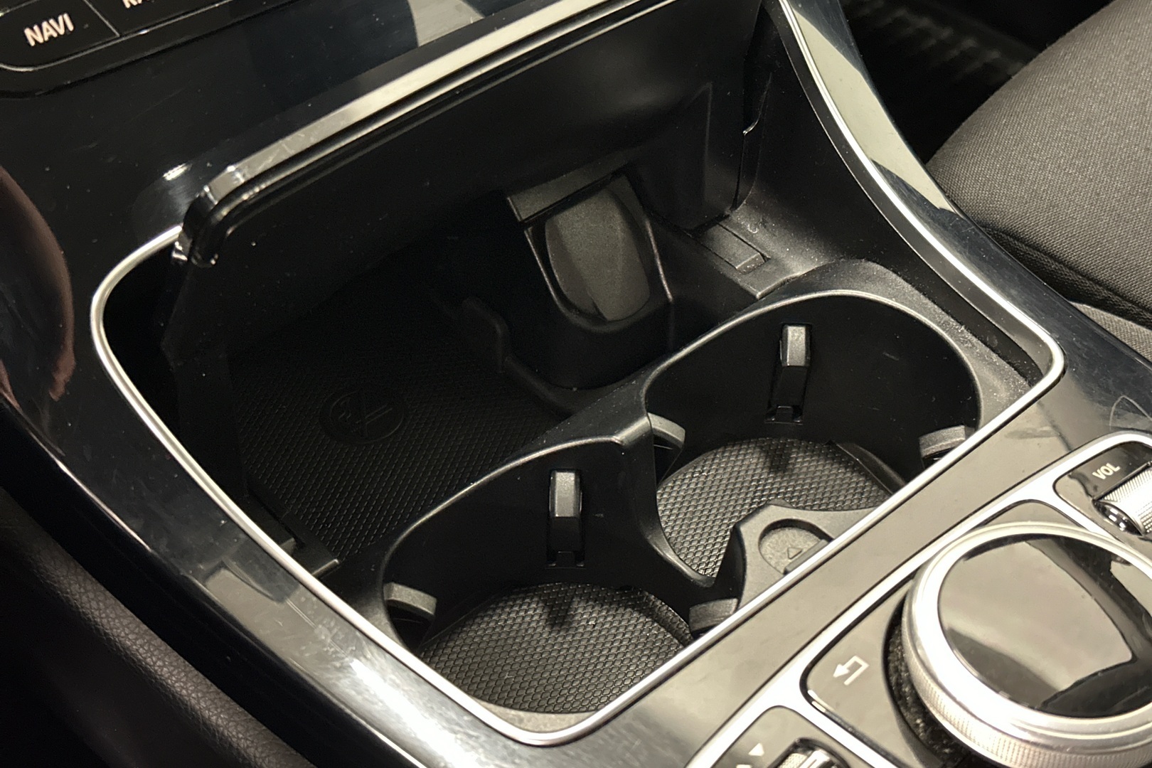 MERCEDES-BENZ C 2020