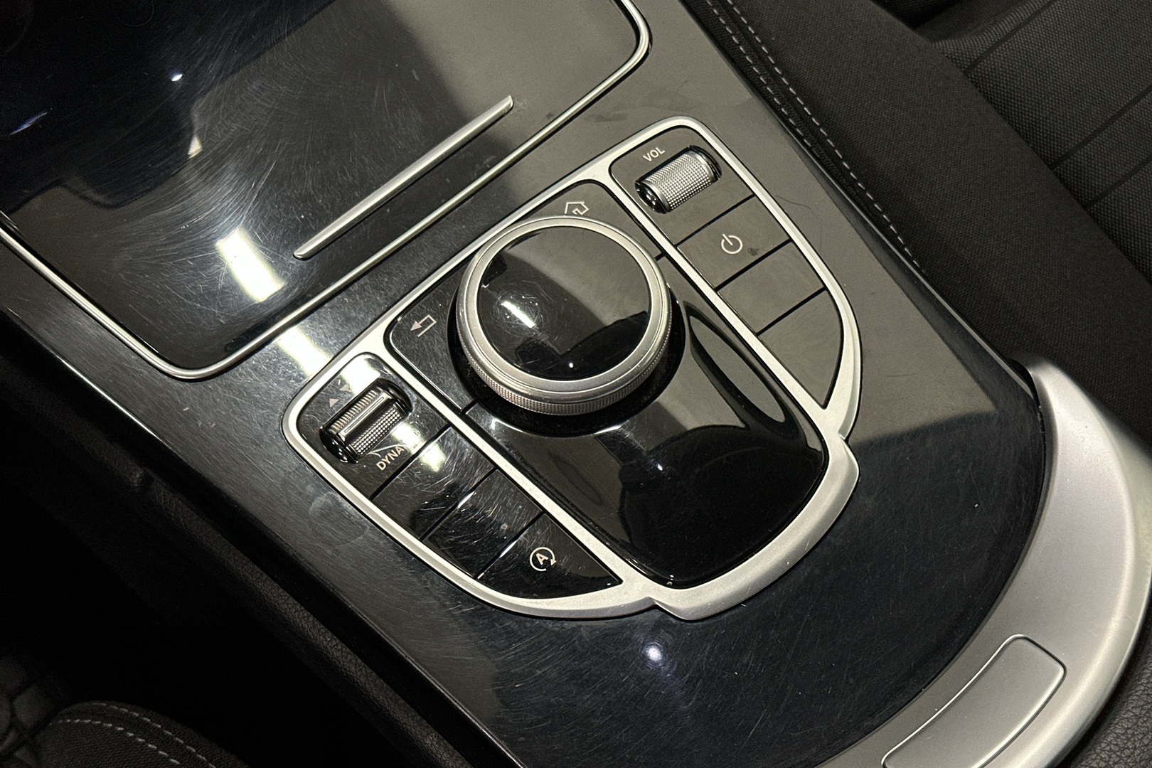 MERCEDES-BENZ C 2020