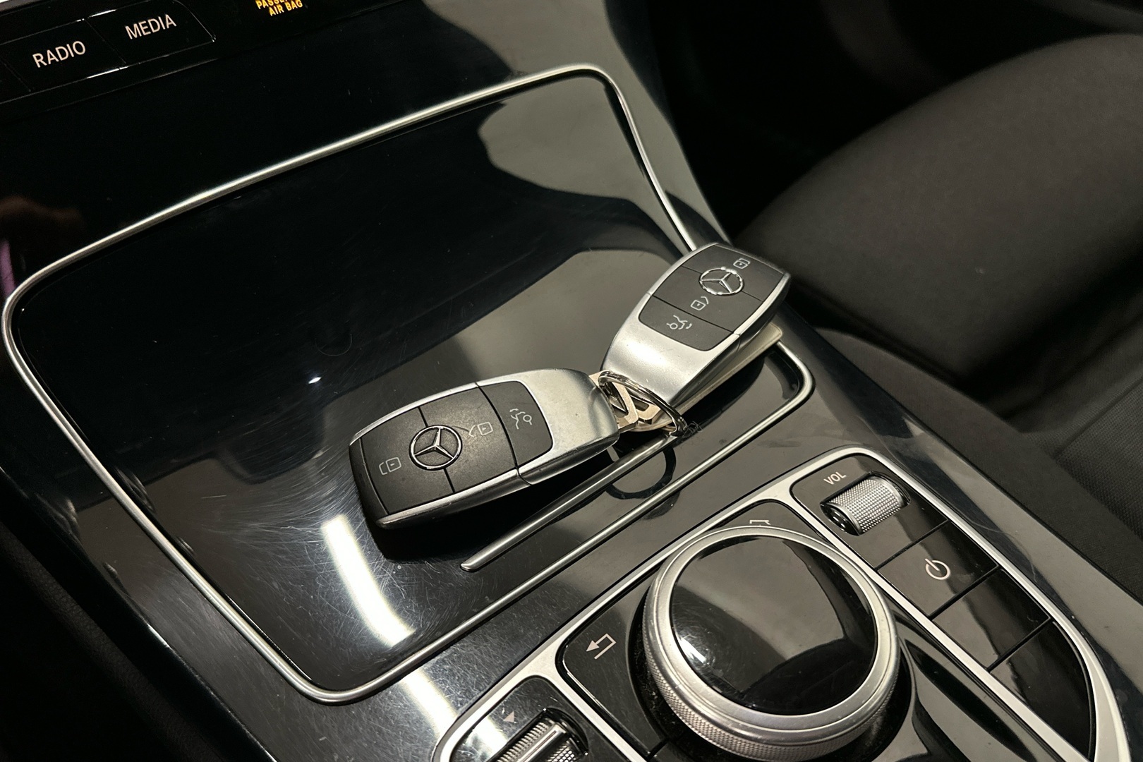 MERCEDES-BENZ C 2020