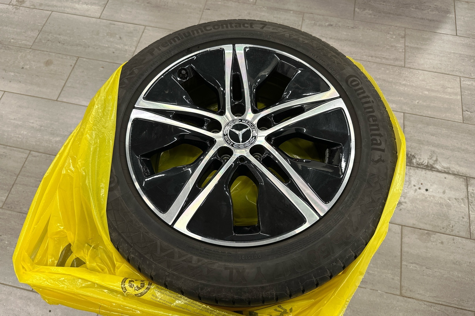 MERCEDES-BENZ C 2020