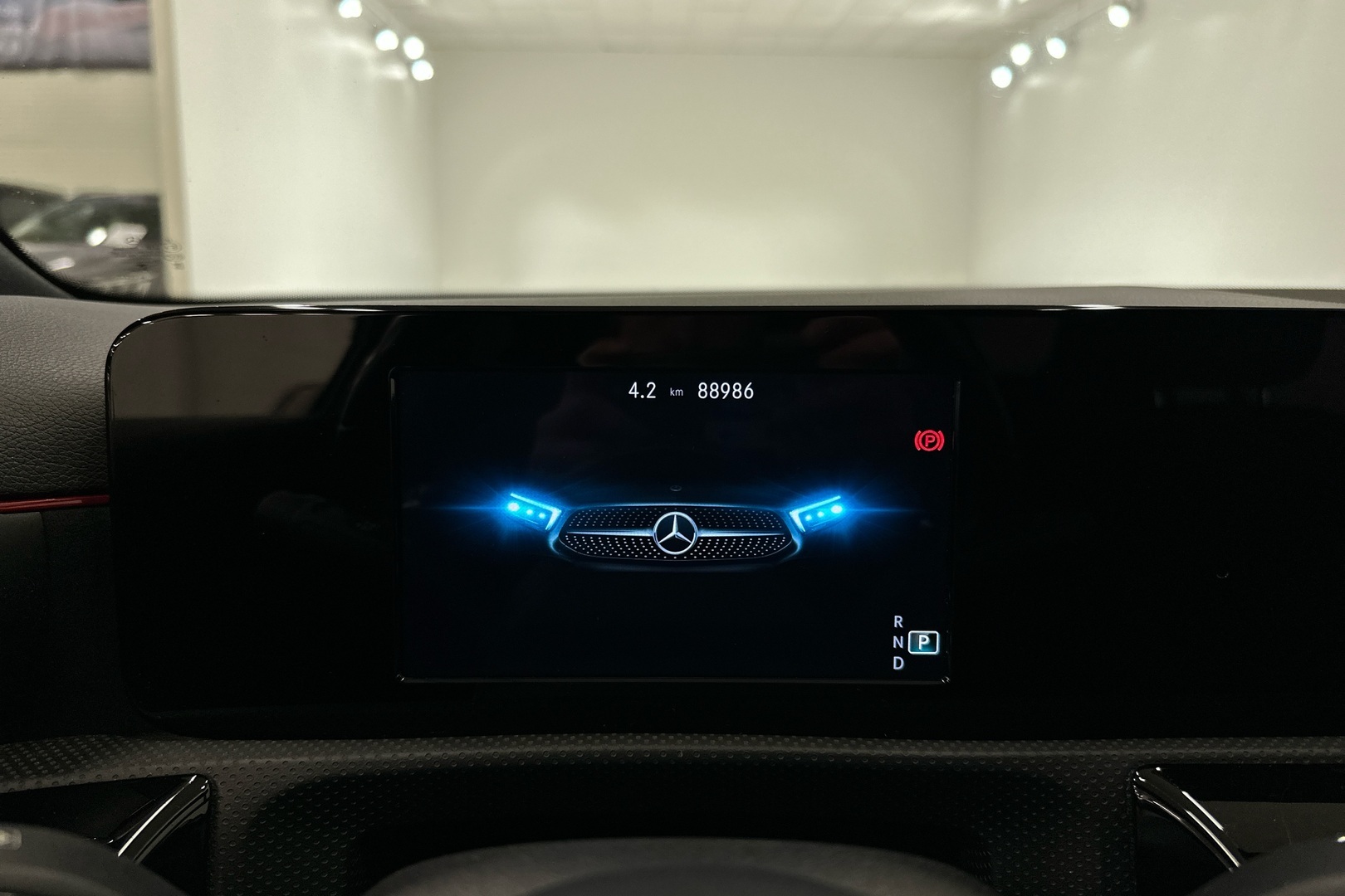 MERCEDES-BENZ A 2020