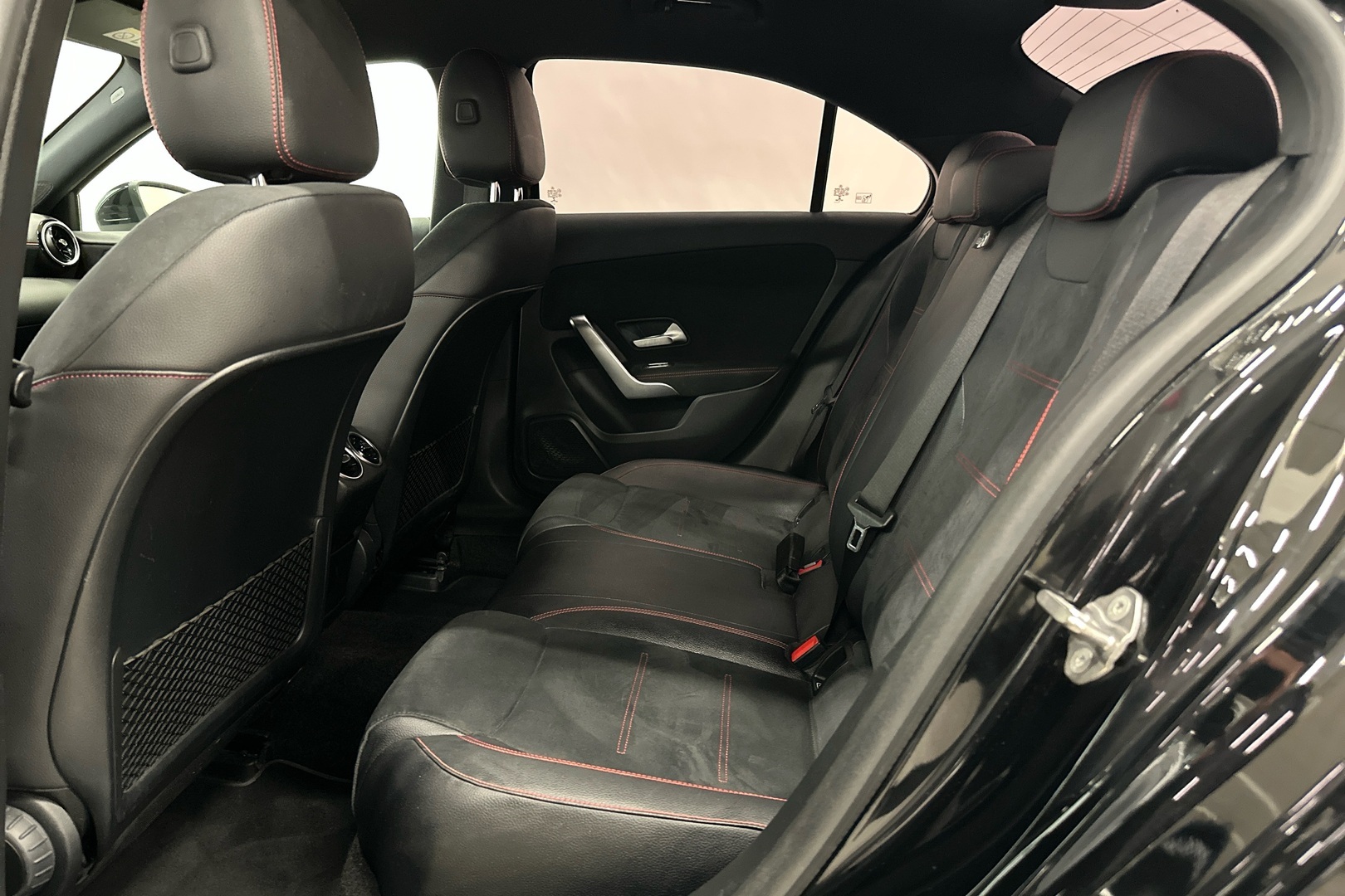 MERCEDES-BENZ A 2020