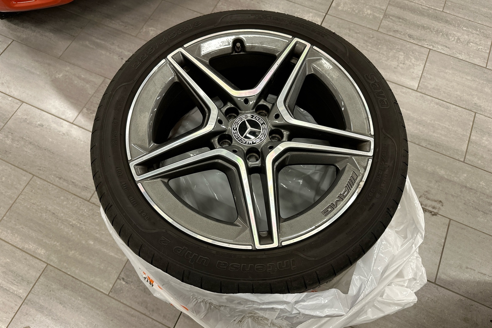 MERCEDES-BENZ A 2020