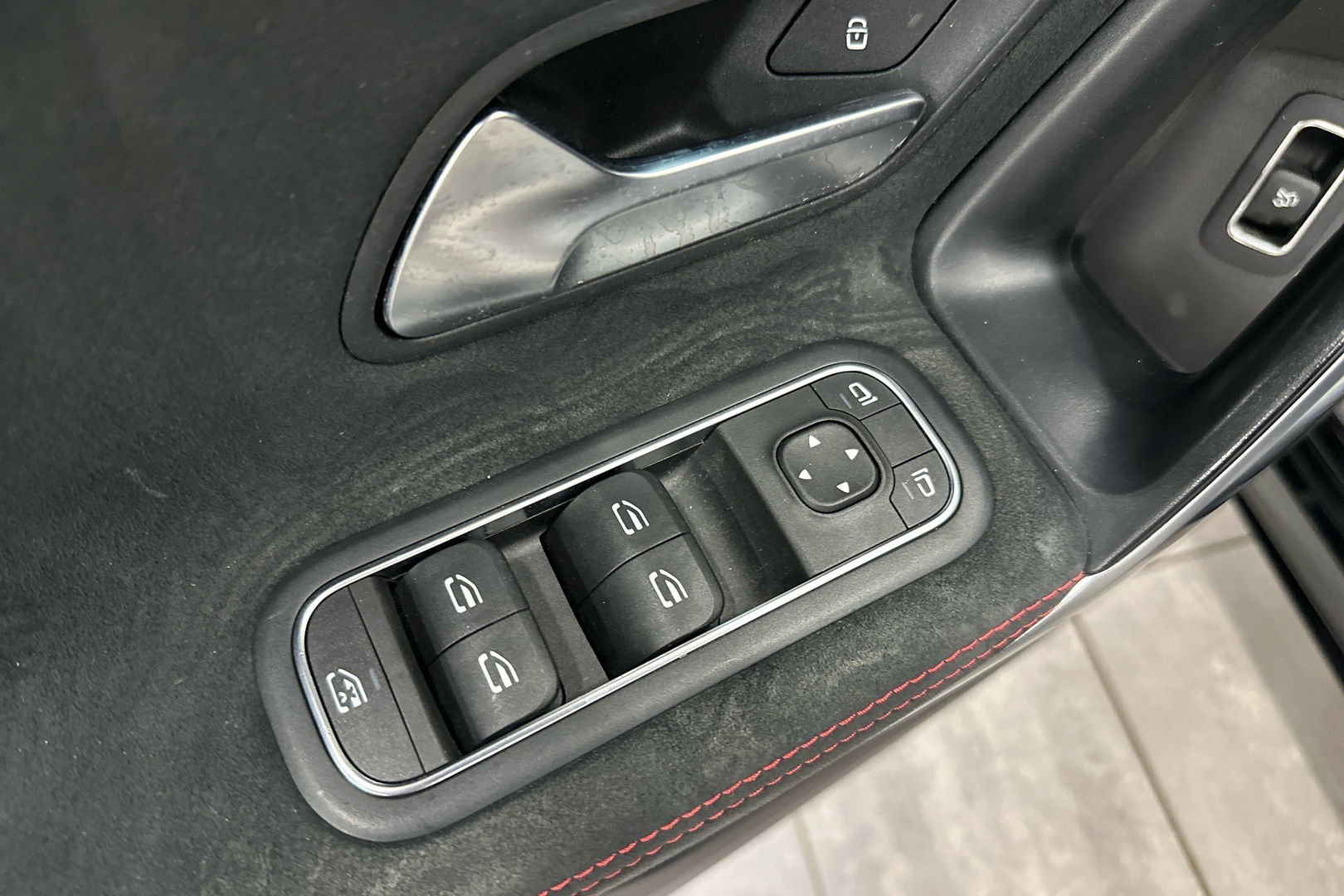 MERCEDES-BENZ A 2020