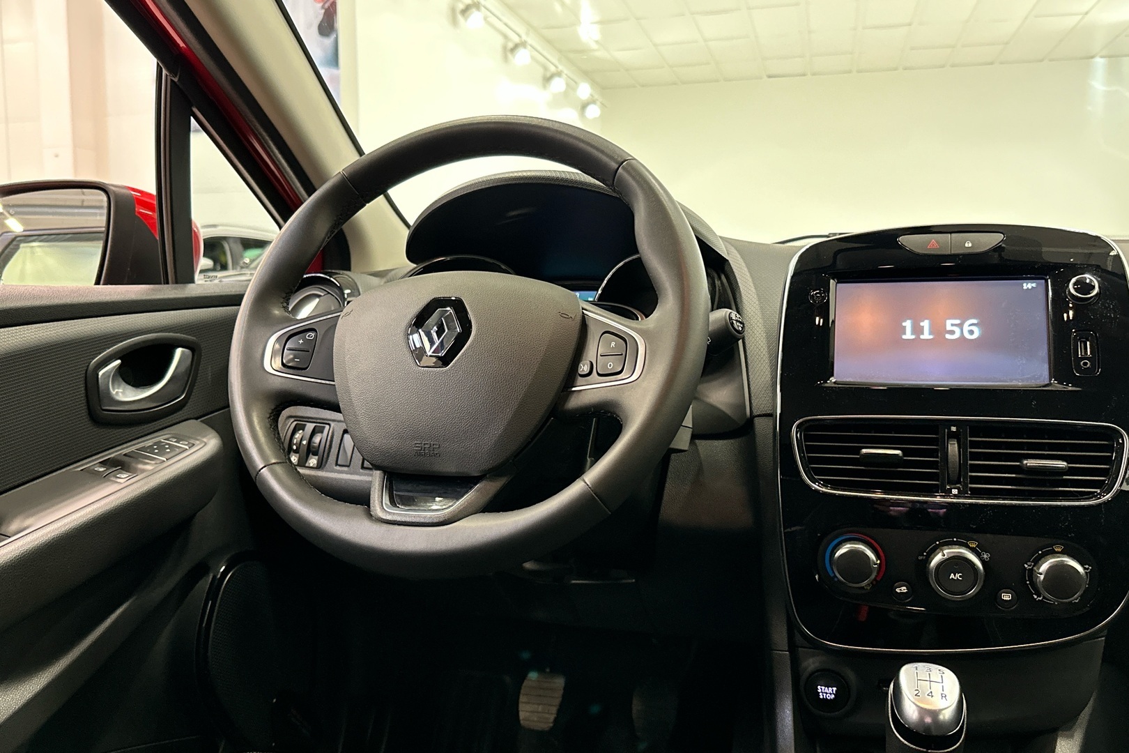 RENAULT Clio 2020