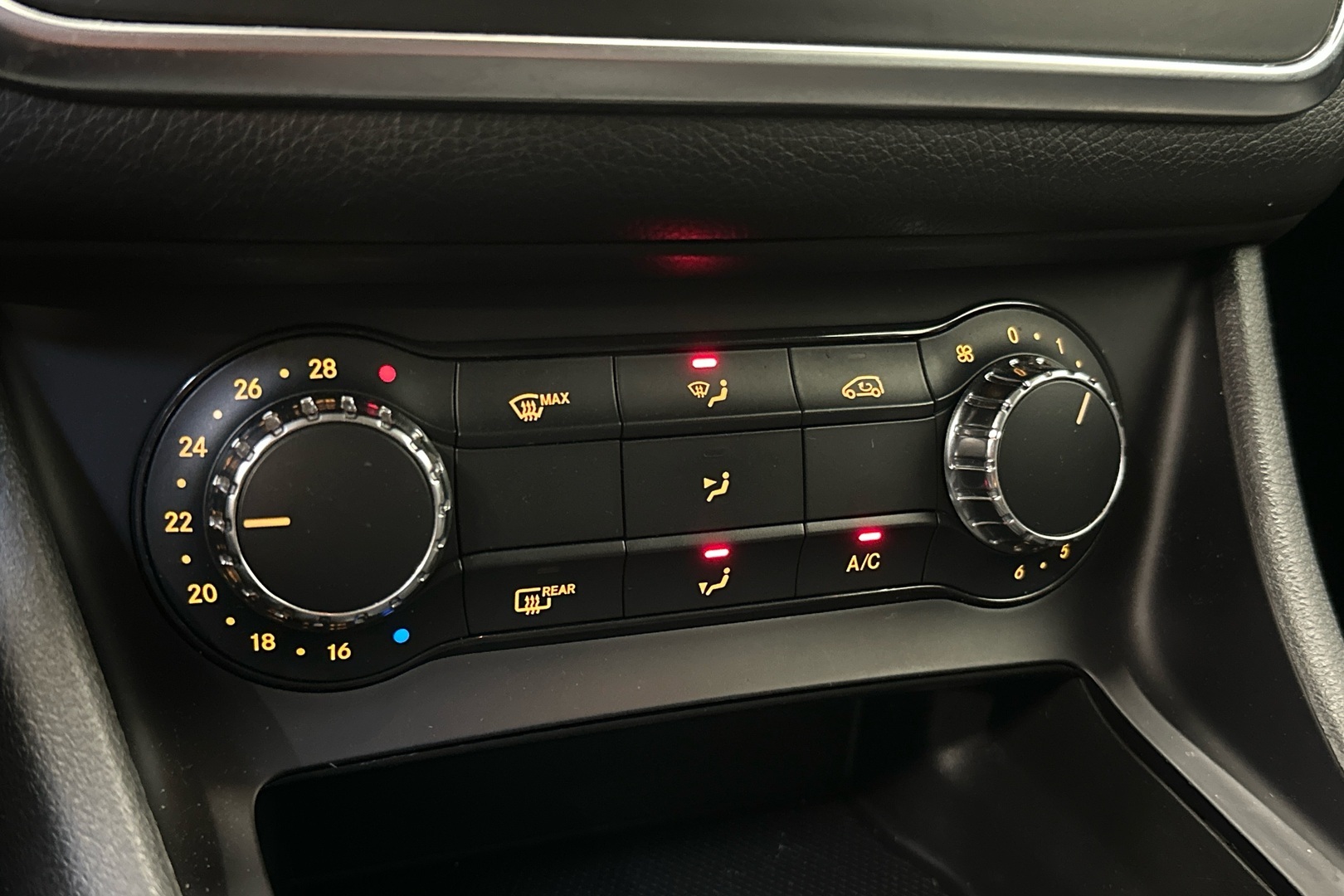 MERCEDES-BENZ CLA 2013