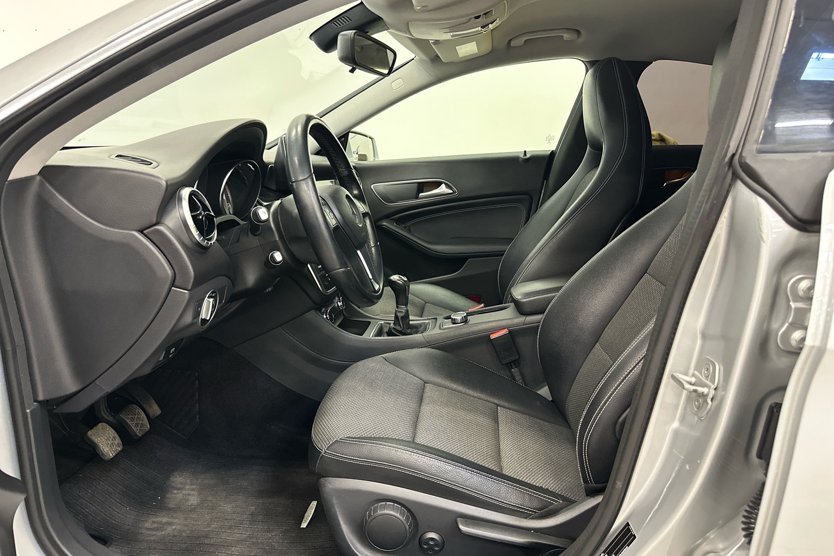 MERCEDES-BENZ CLA 2013