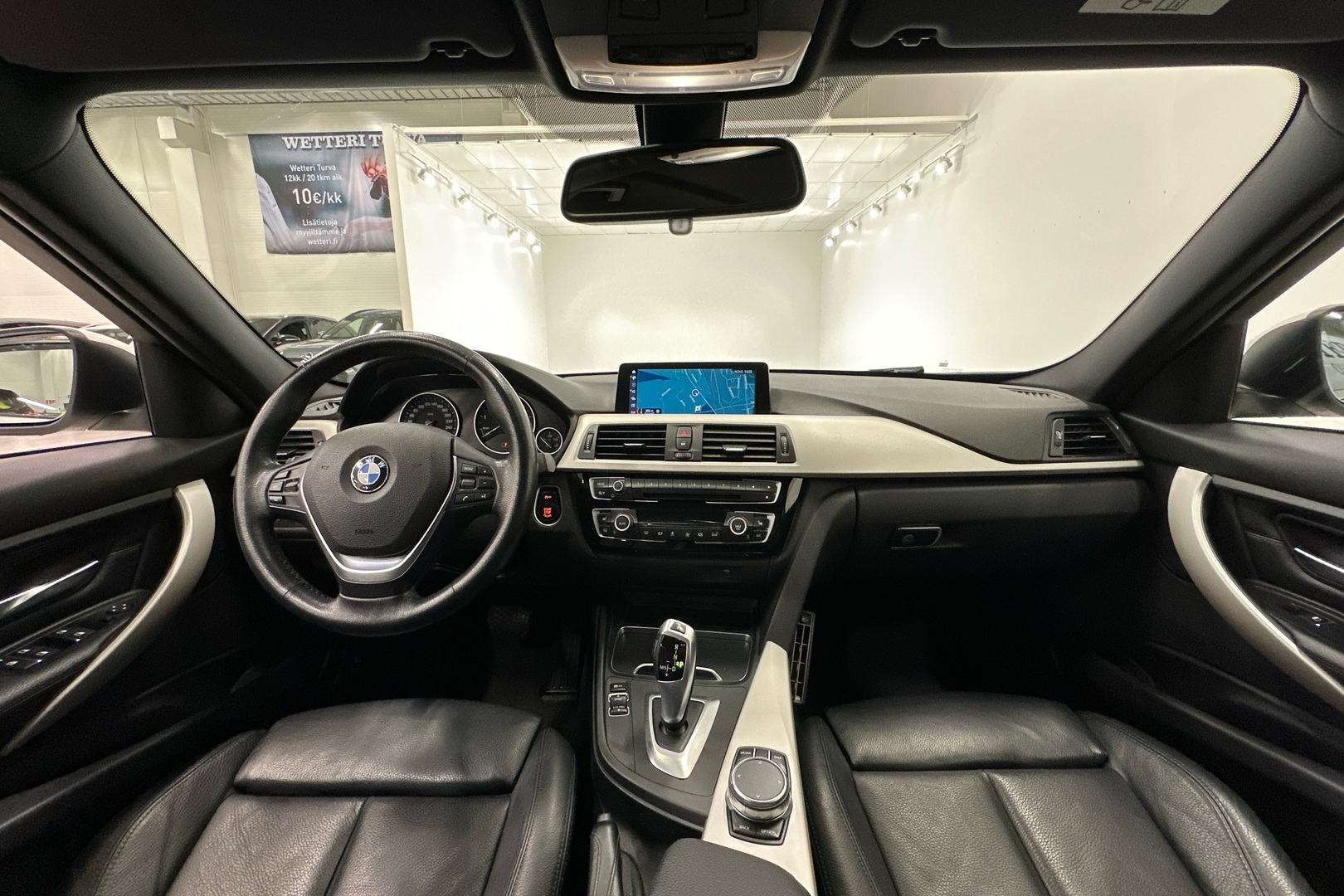 BMW 318 2018