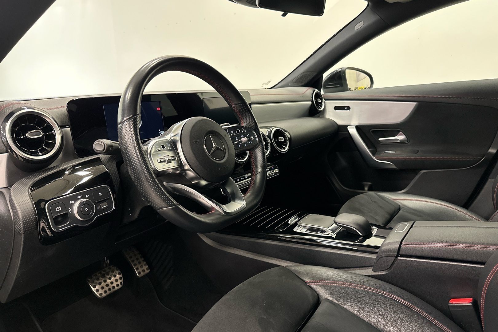 MERCEDES-BENZ CLA 2019