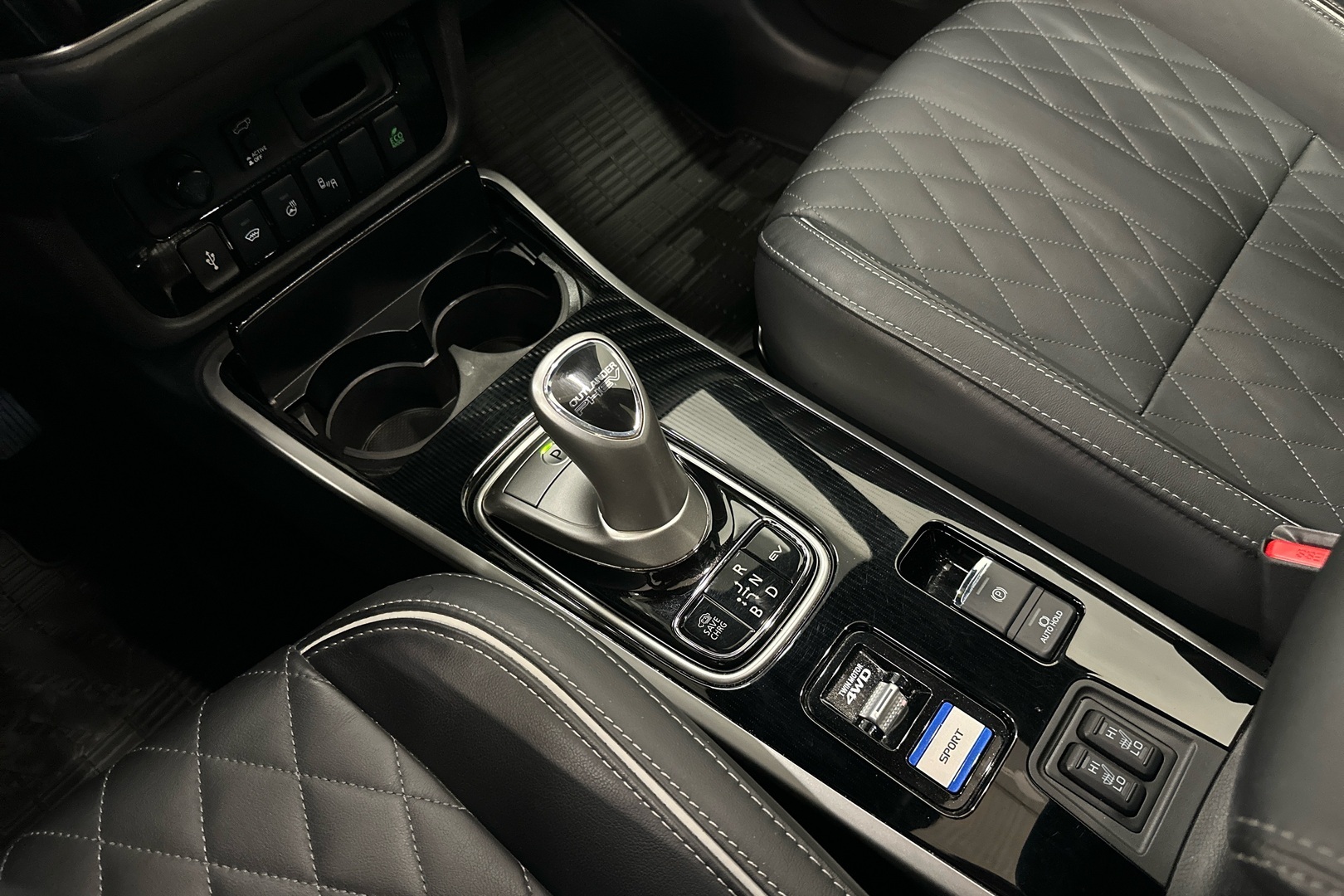 MITSUBISHI Outlander PHEV 2021