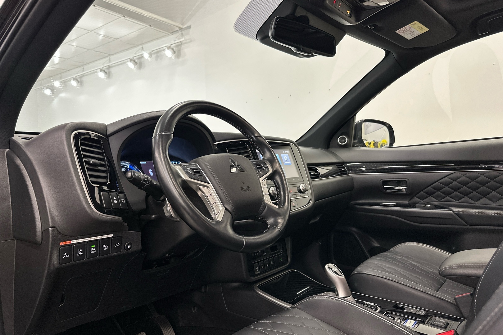 MITSUBISHI Outlander PHEV 2021