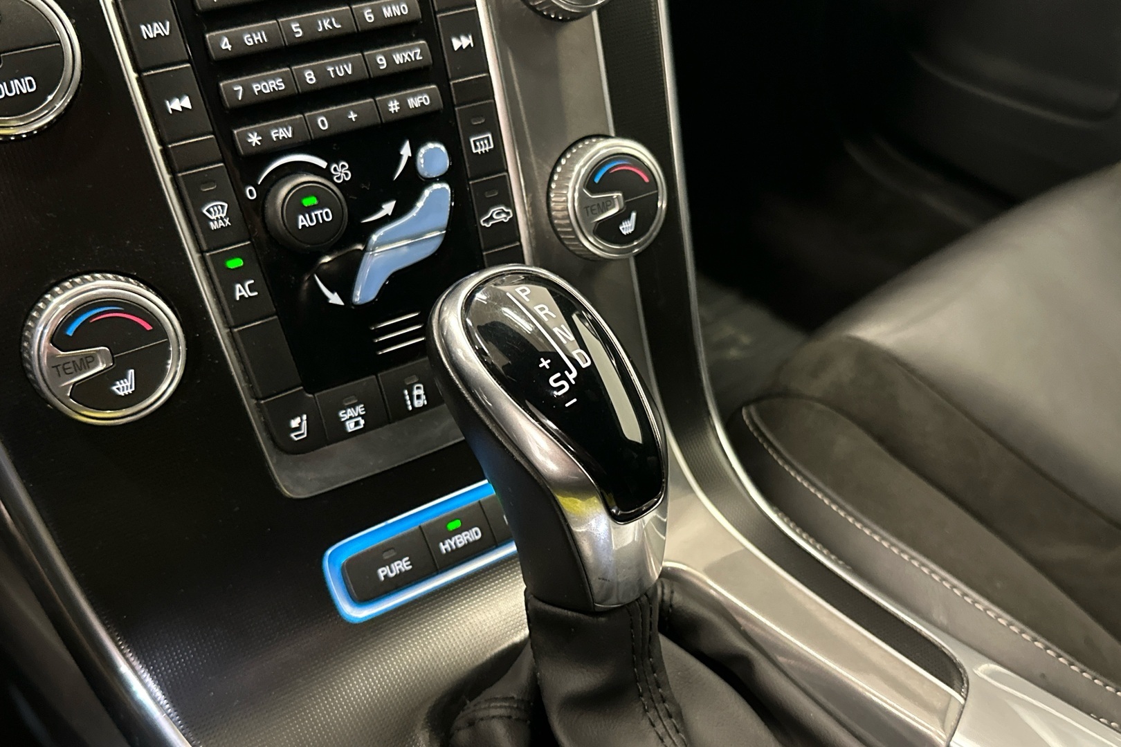 VOLVO V60 2018