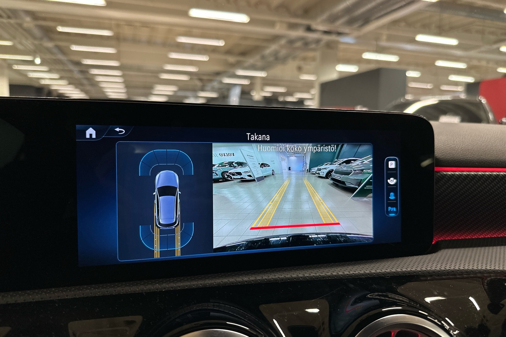 MERCEDES-BENZ A 2023