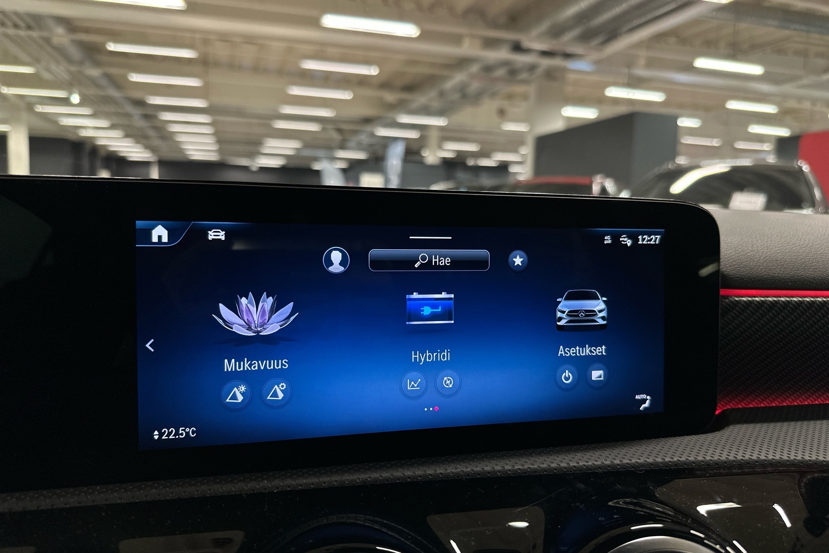 MERCEDES-BENZ A 2023