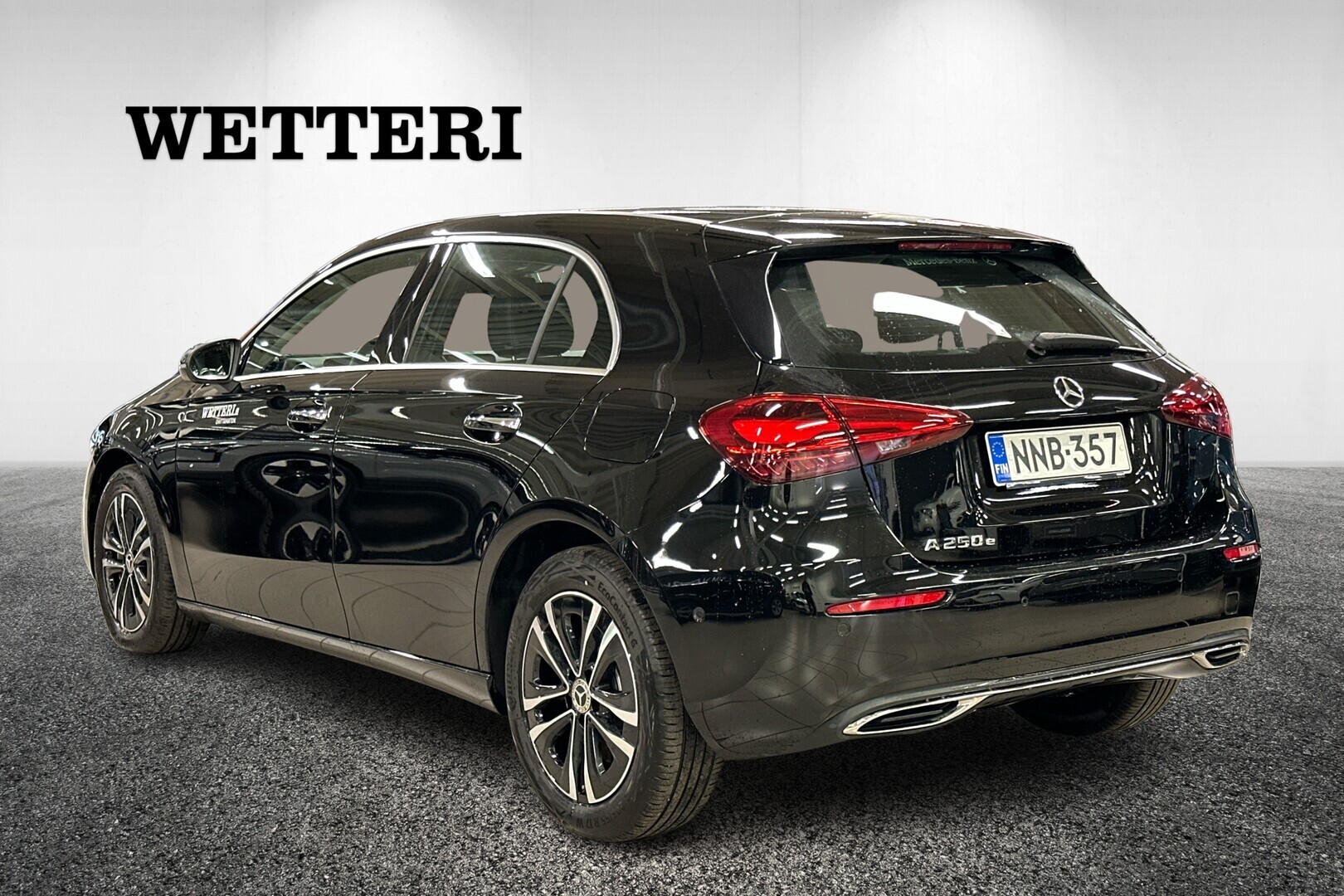 MERCEDES-BENZ A 2023