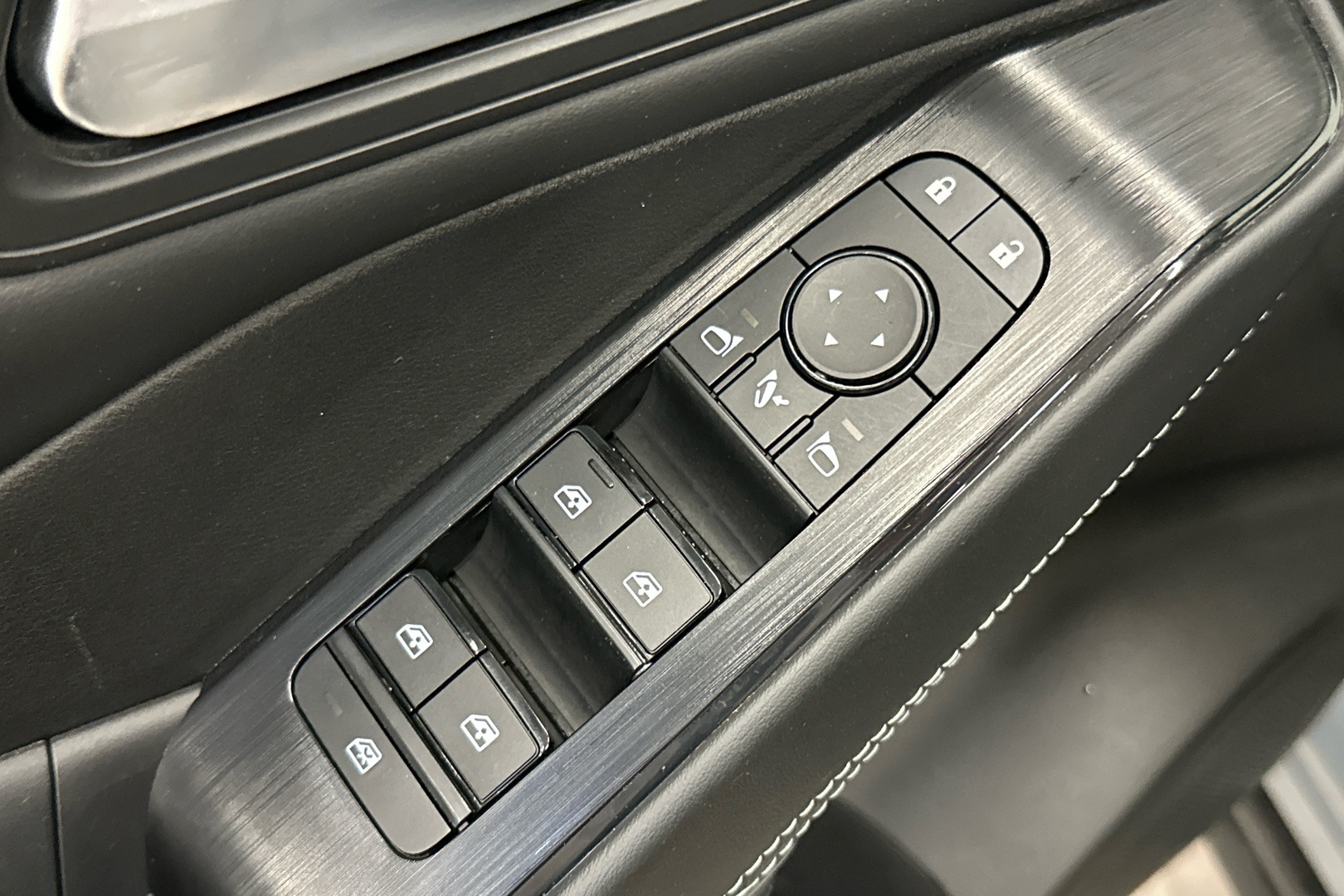 NISSAN Qashqai 2024