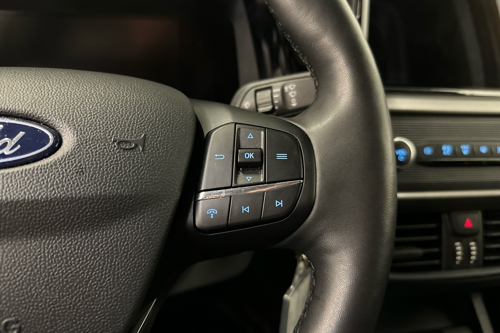 FORD Transit Courier 2024