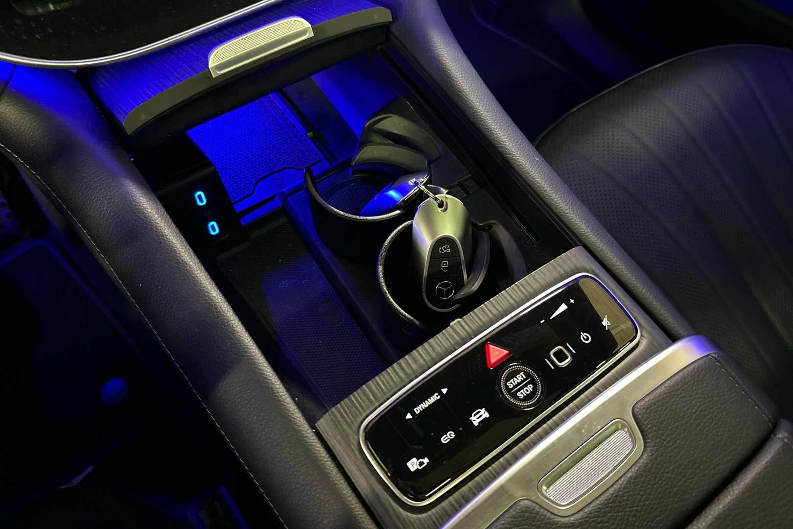 MERCEDES-BENZ EQE SUV 2023