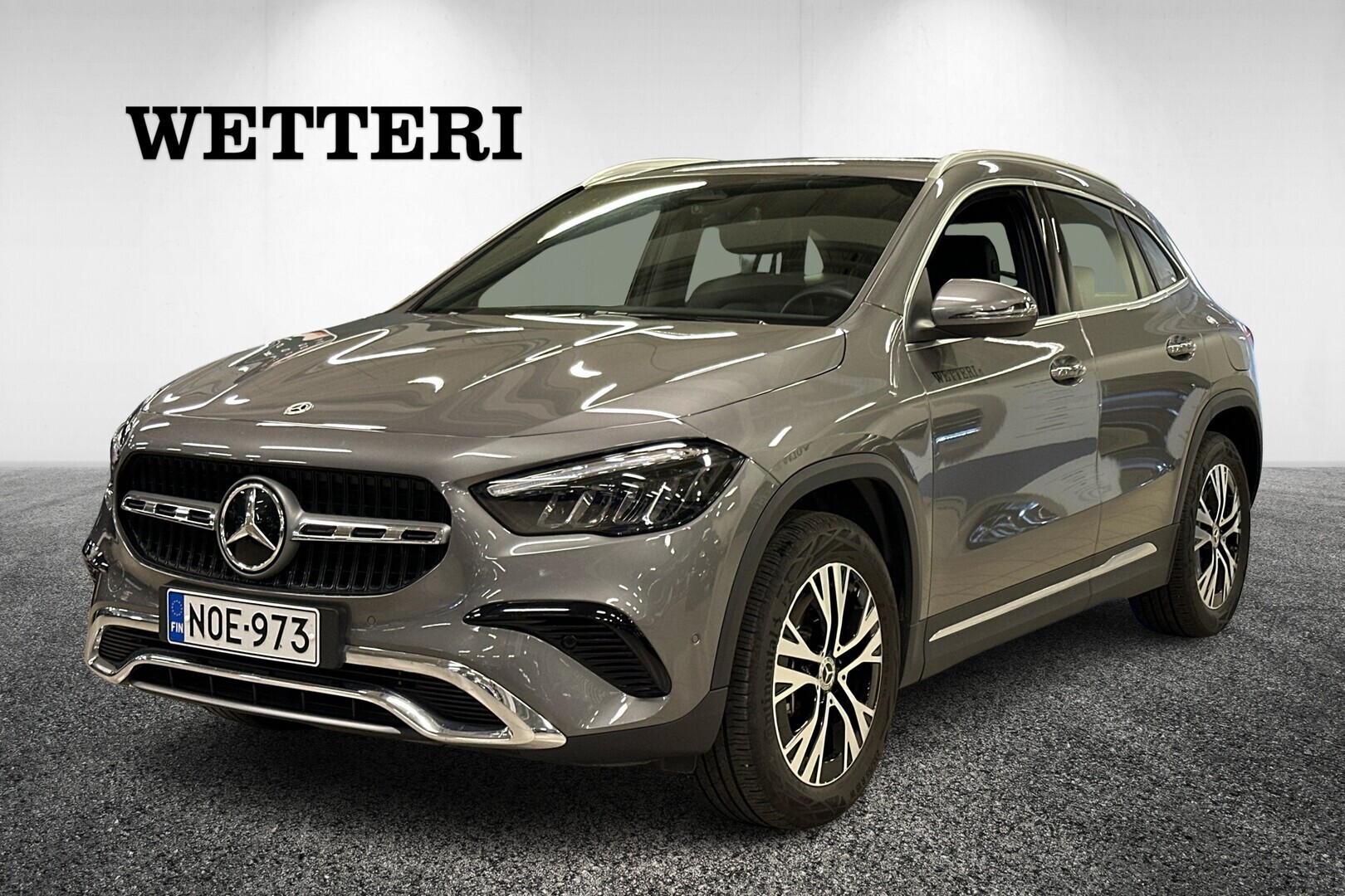 MERCEDES-BENZ GLA 2025