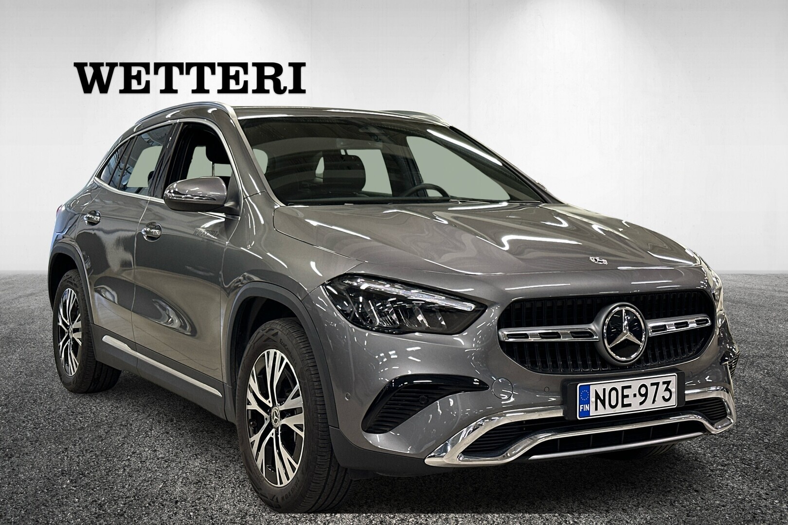 MERCEDES-BENZ GLA 2025