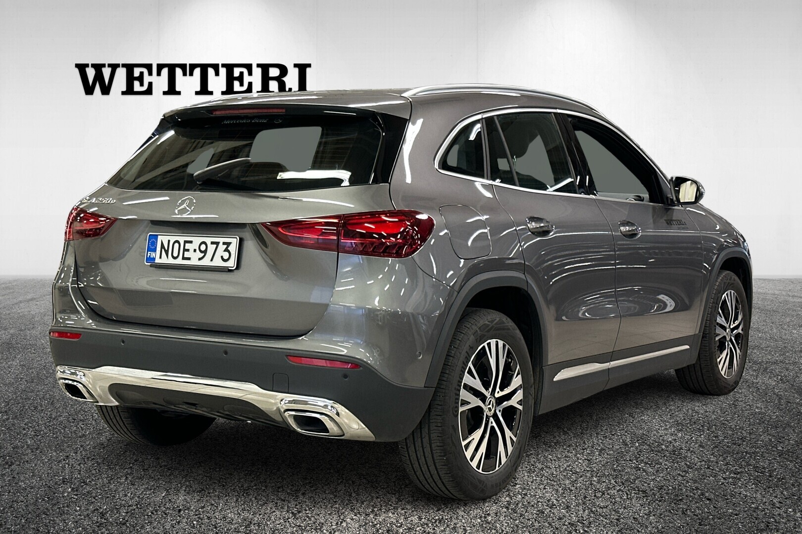 MERCEDES-BENZ GLA 2025