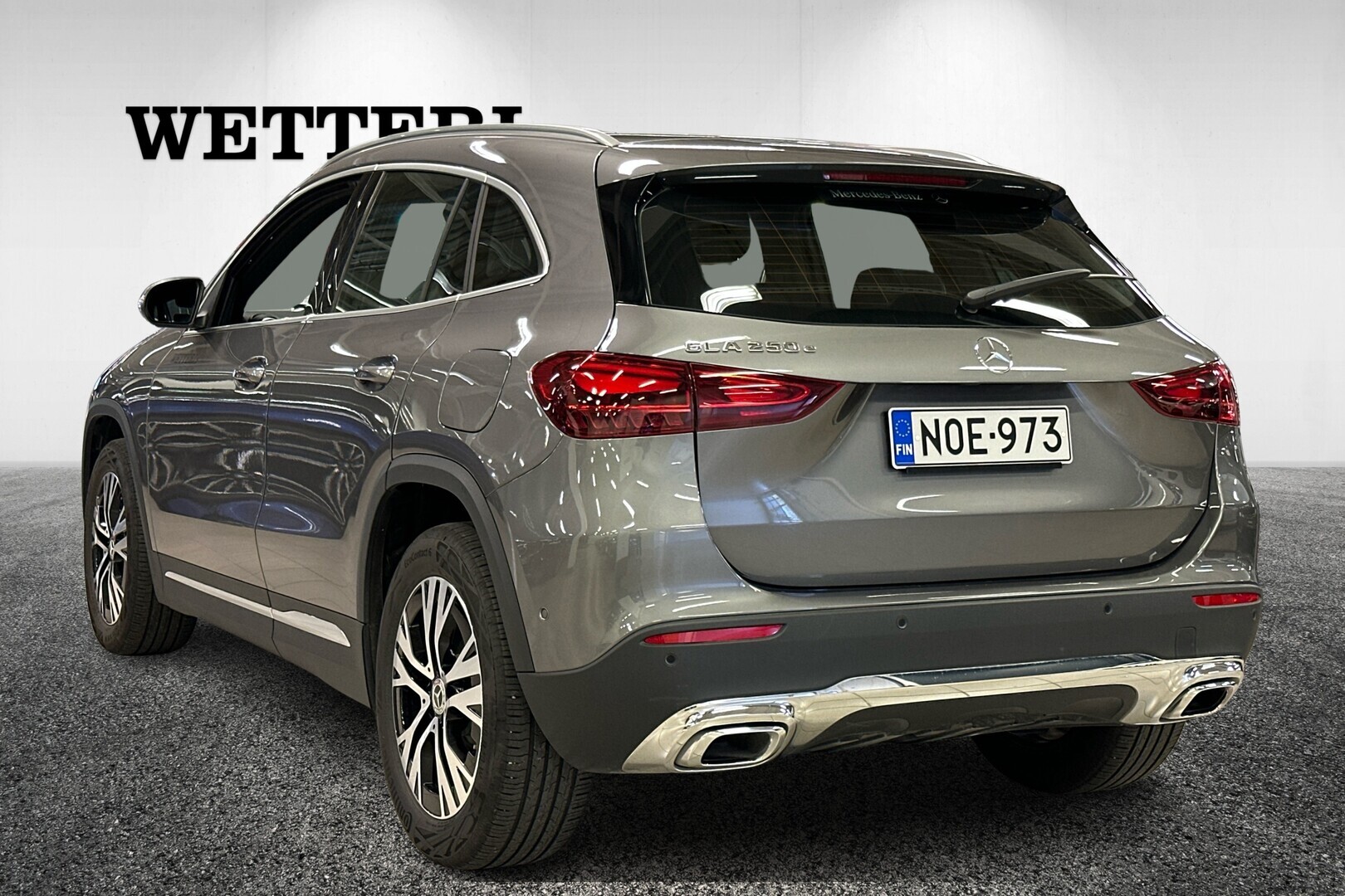 MERCEDES-BENZ GLA 2025