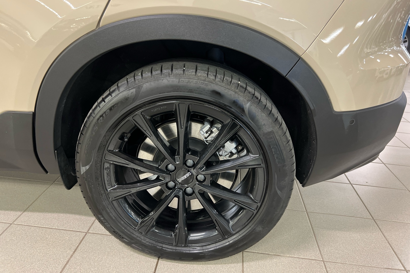 VOLVO EX40 2026
