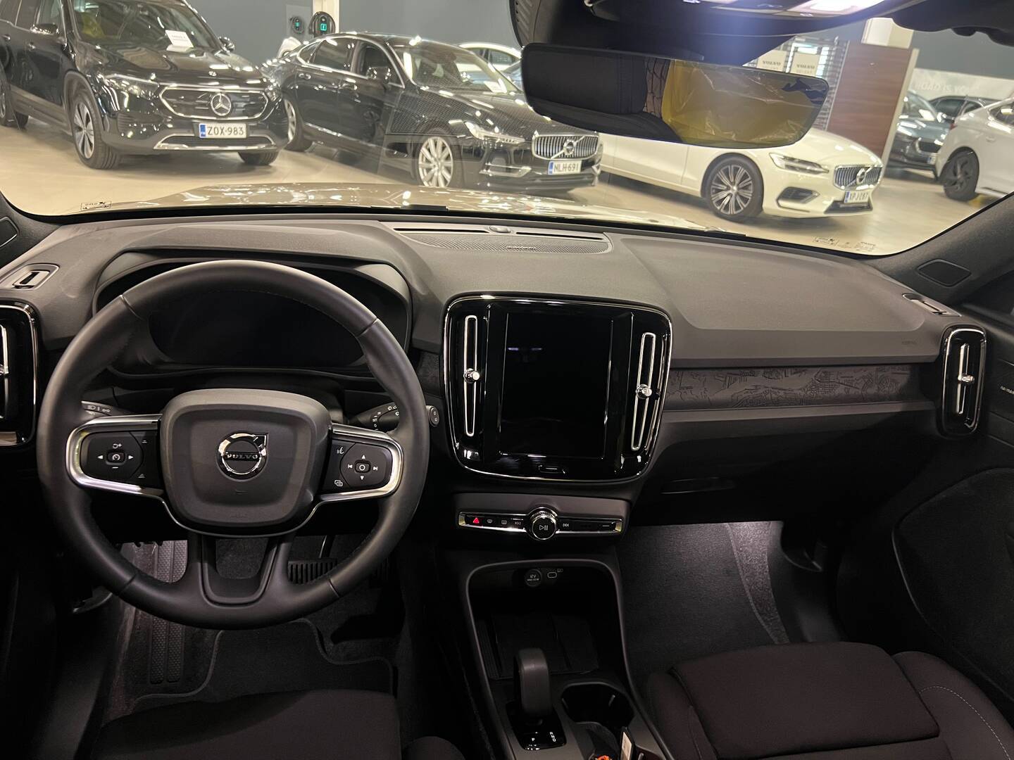 VOLVO EX40 2026